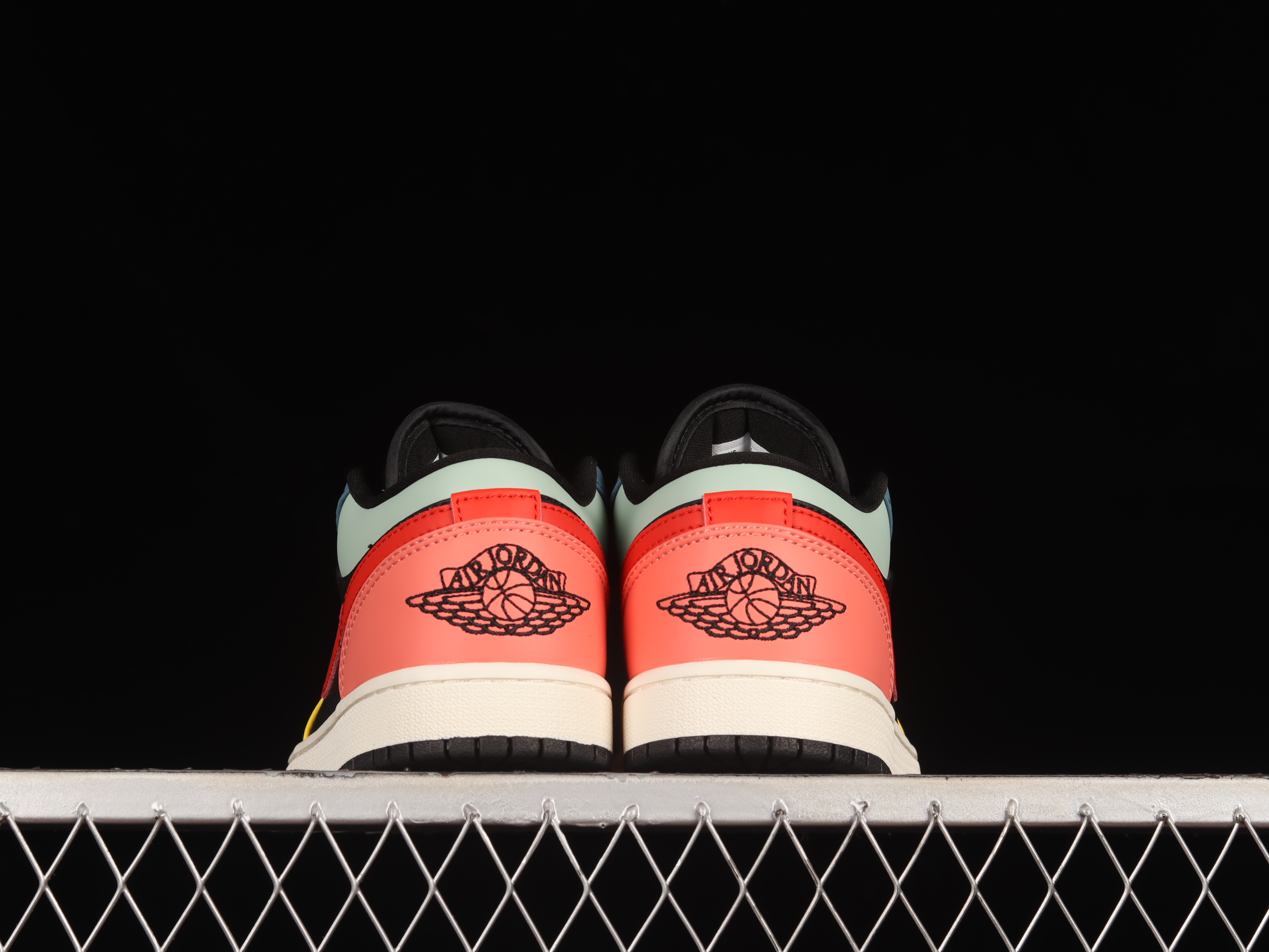 AJ1 low top