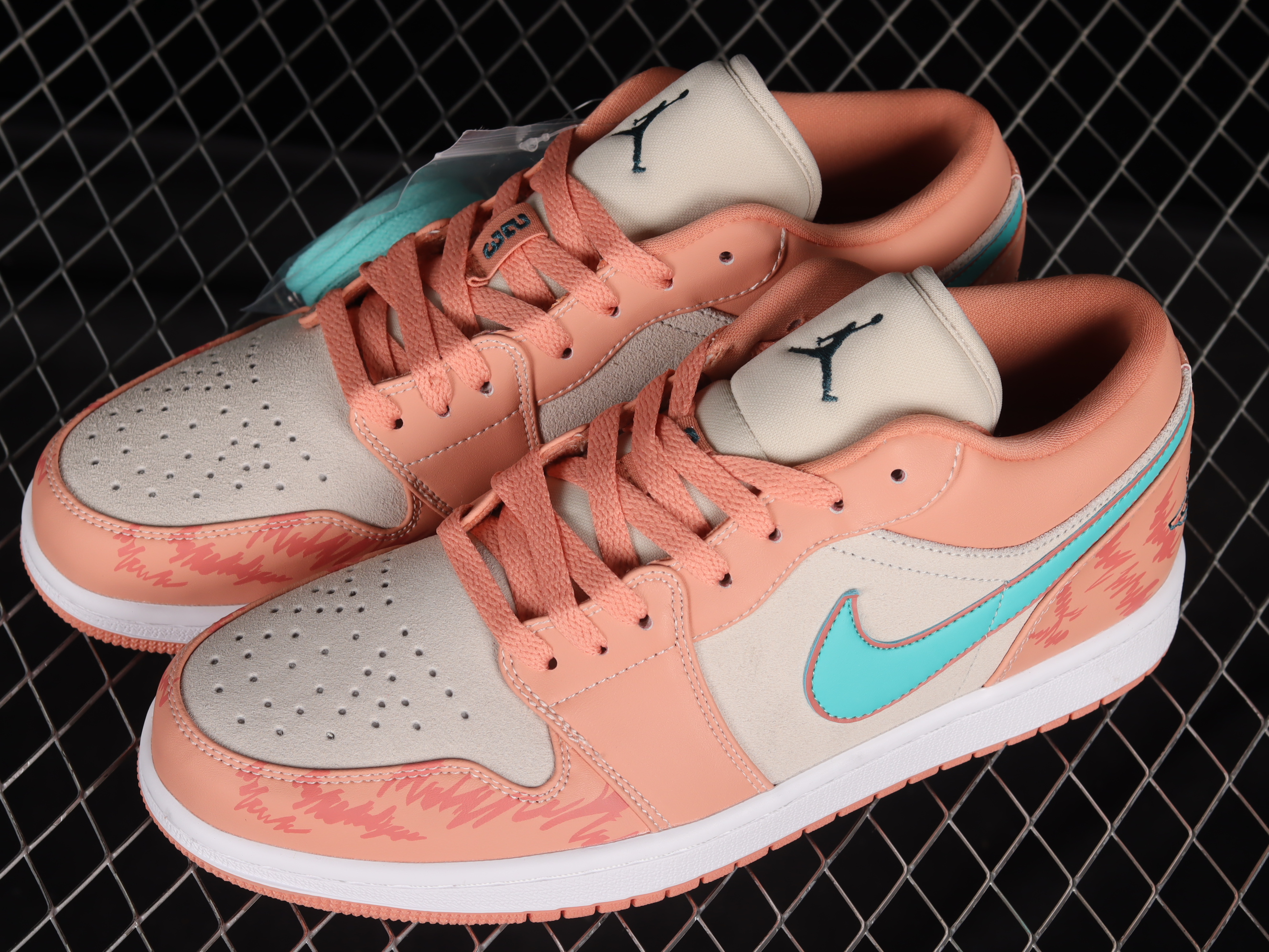AJ1 low top