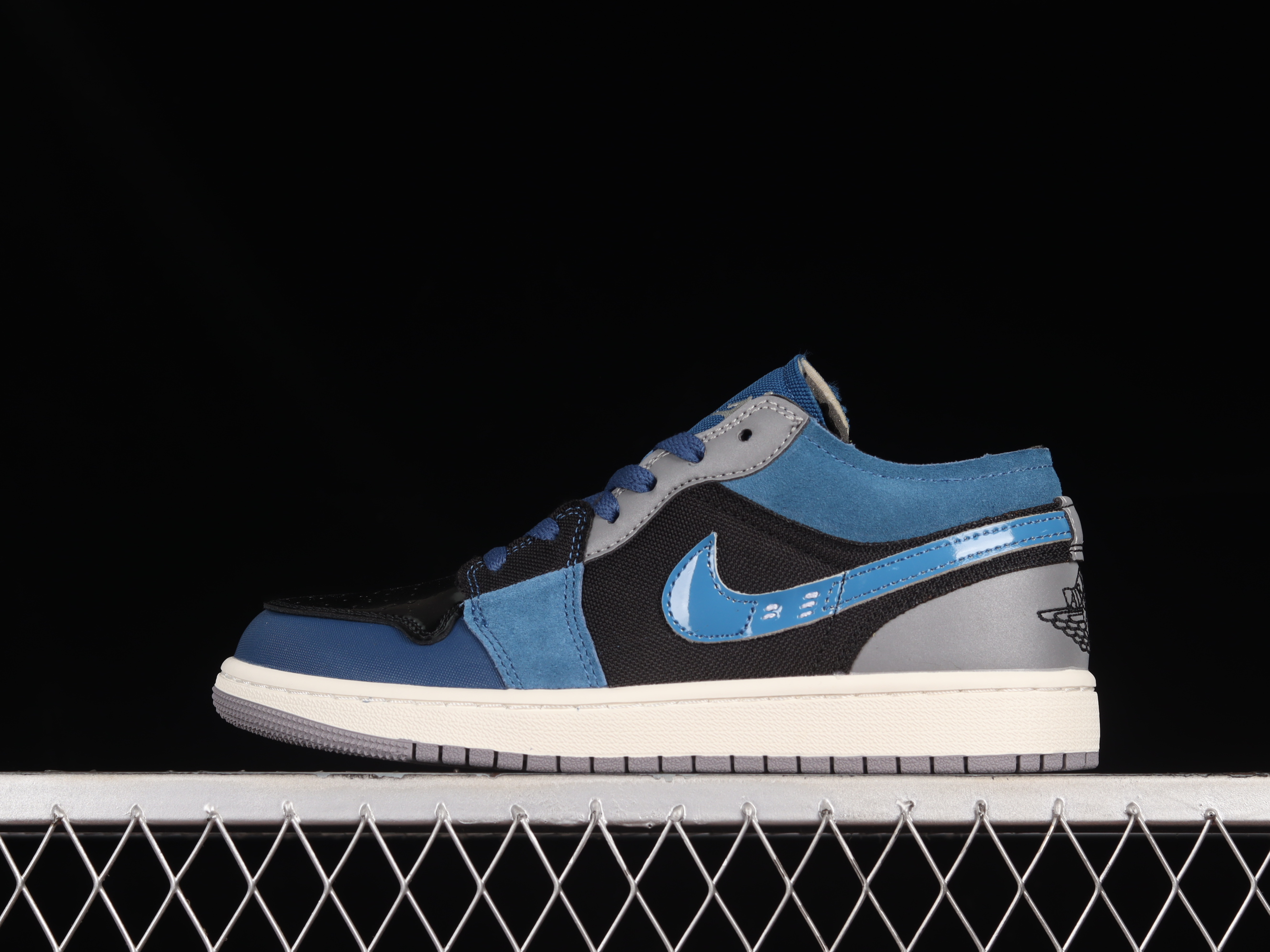 AJ1 low top
