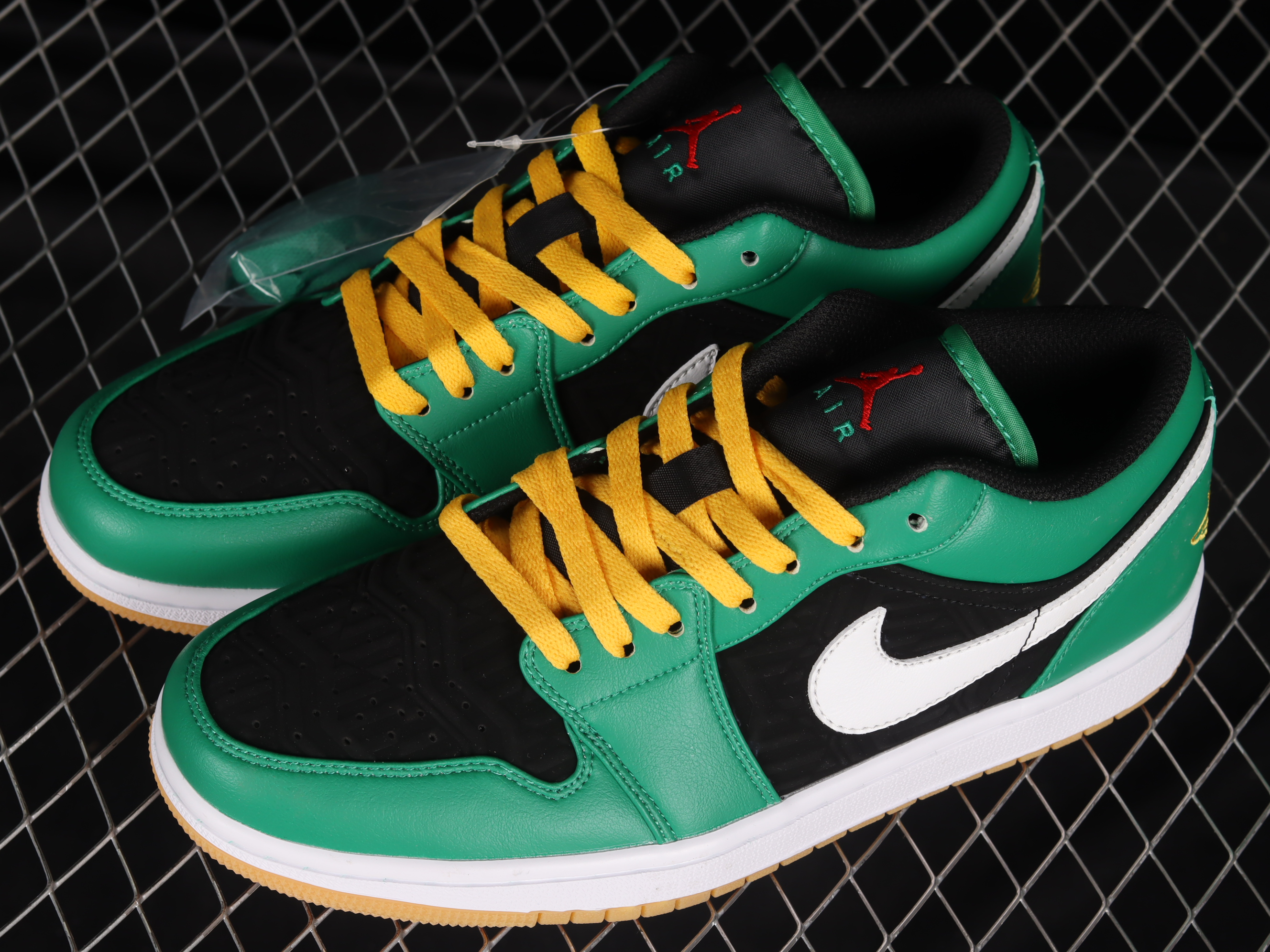 AJ1 low top