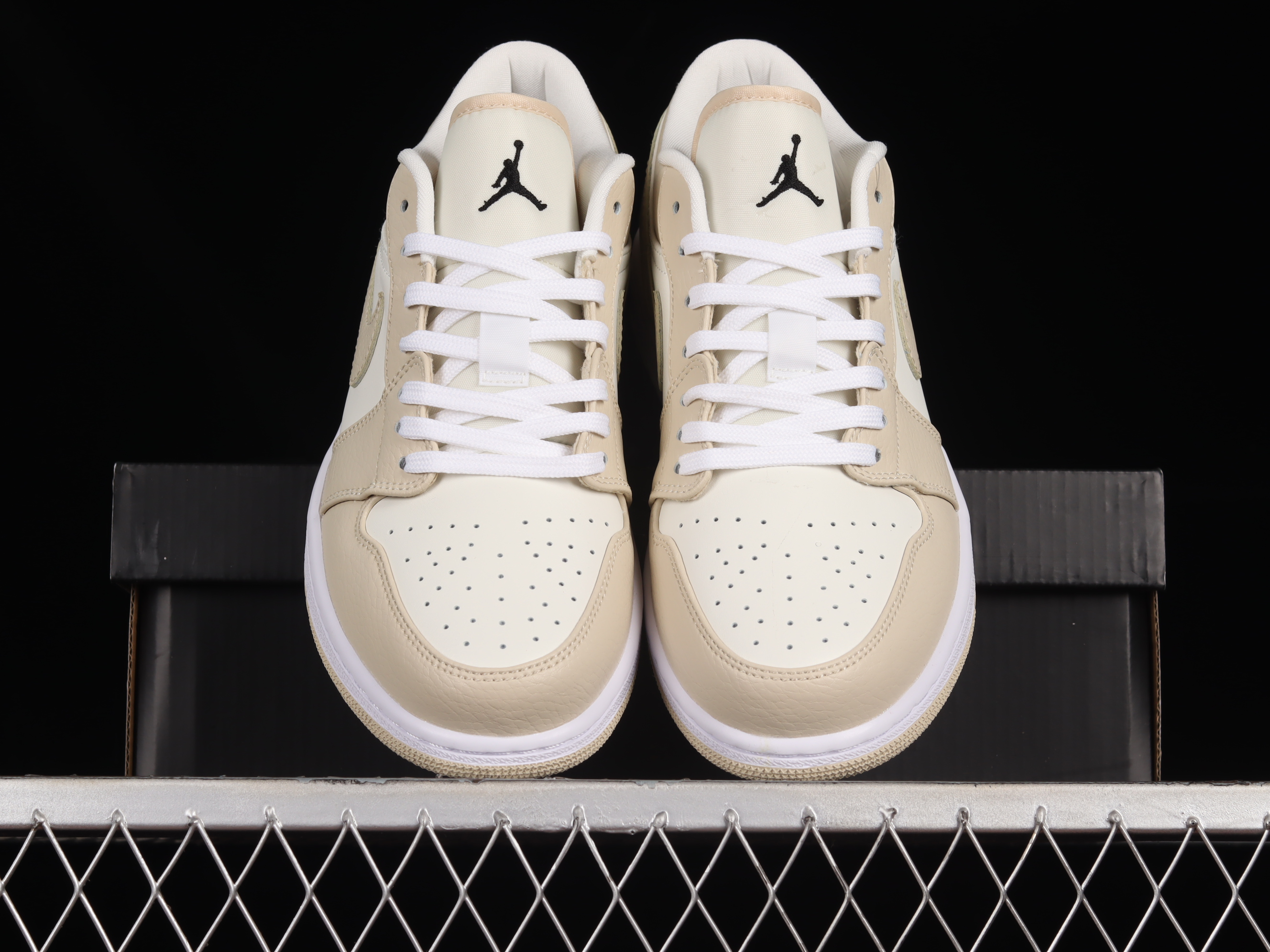 AJ1 low top