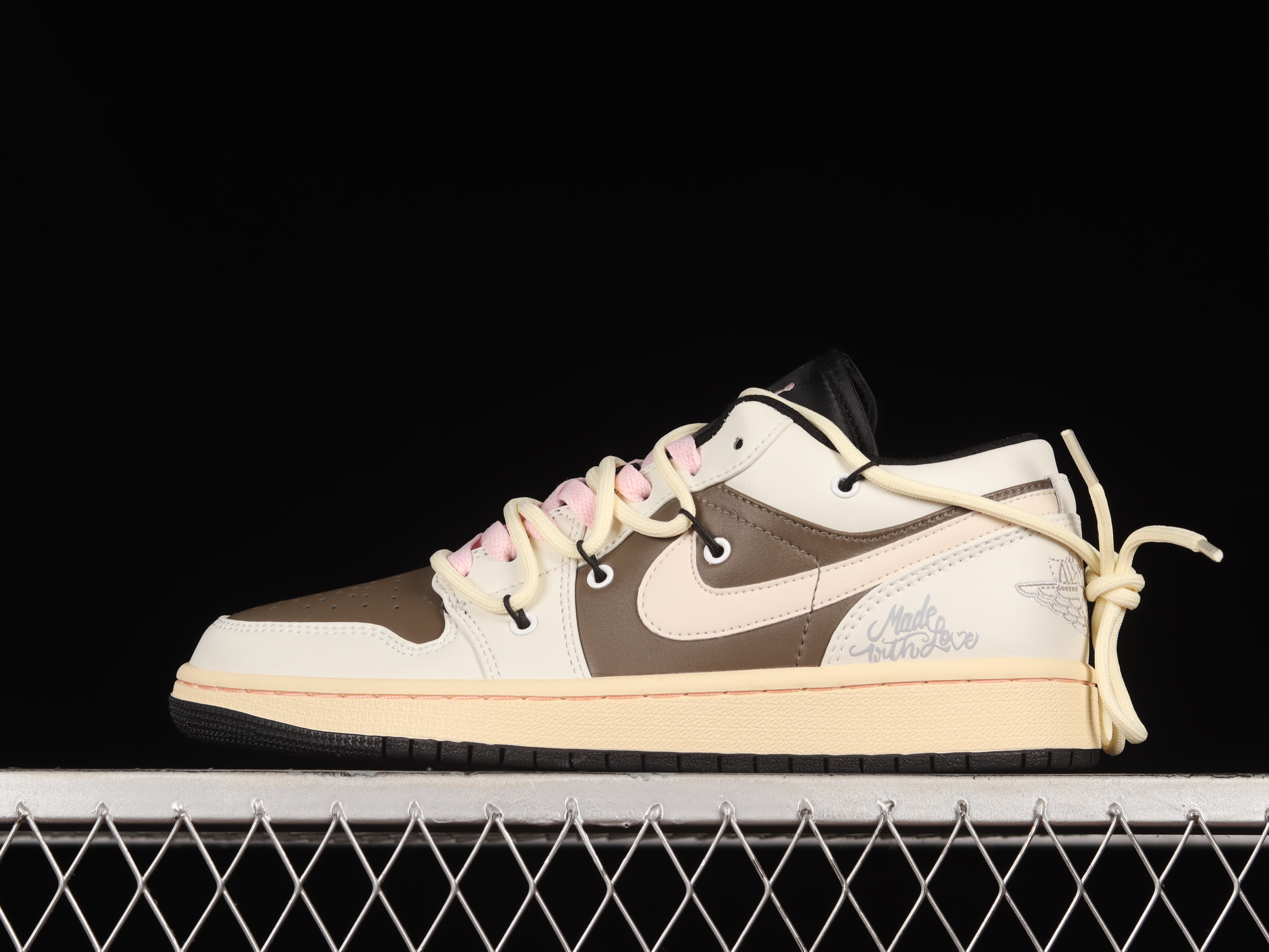 AJ1 low top