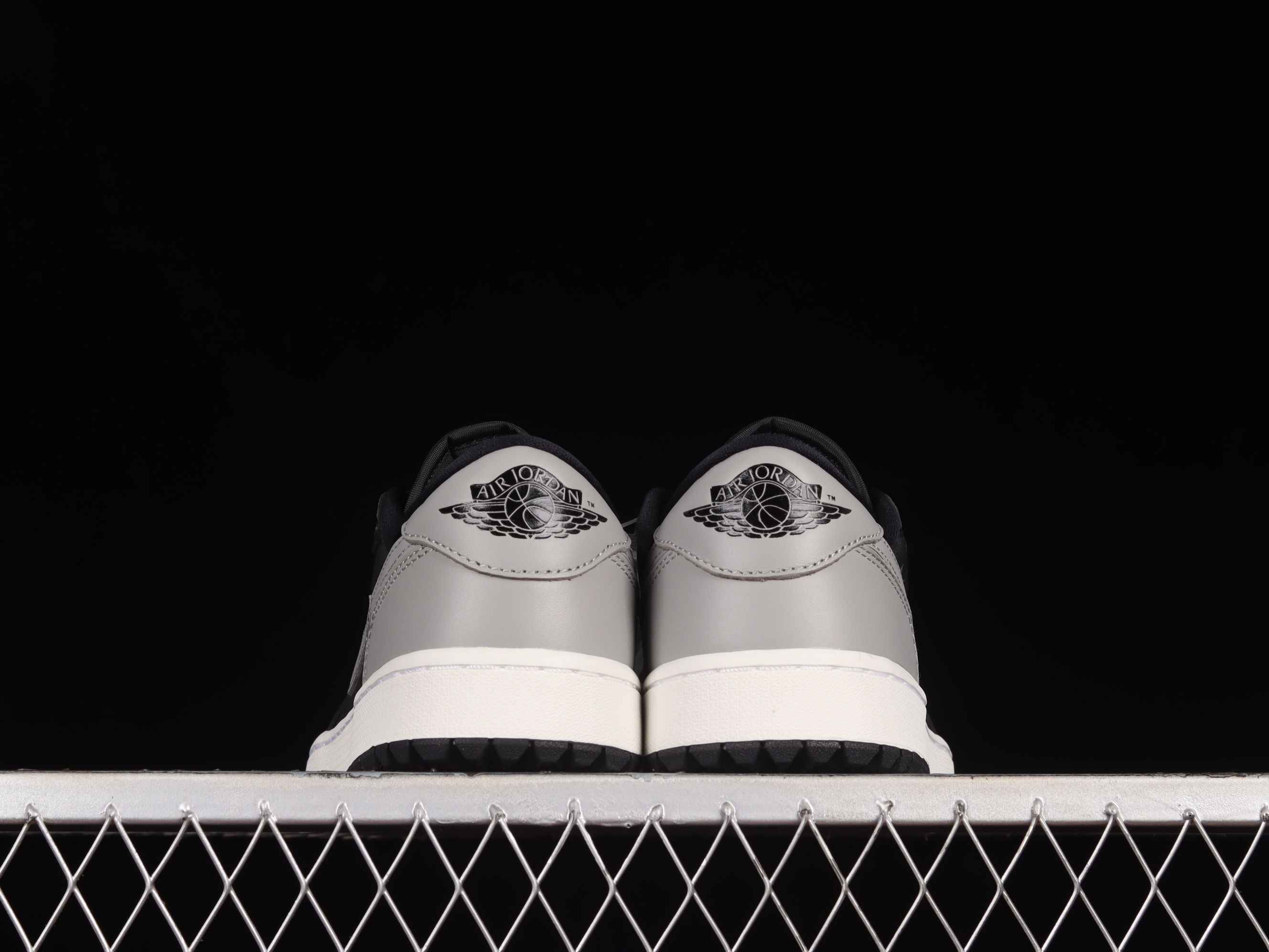 AJ1 low top