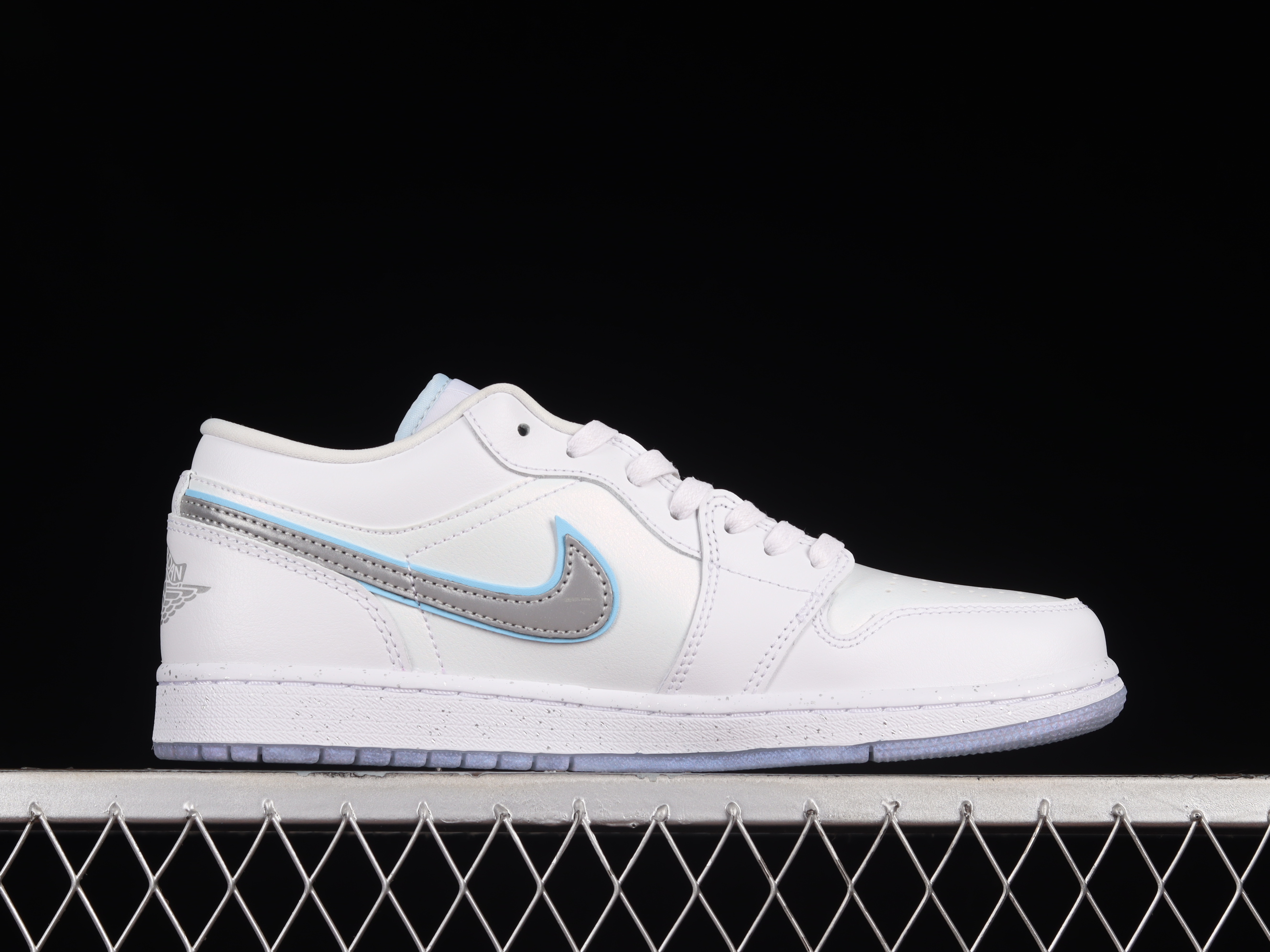 AJ1 low top