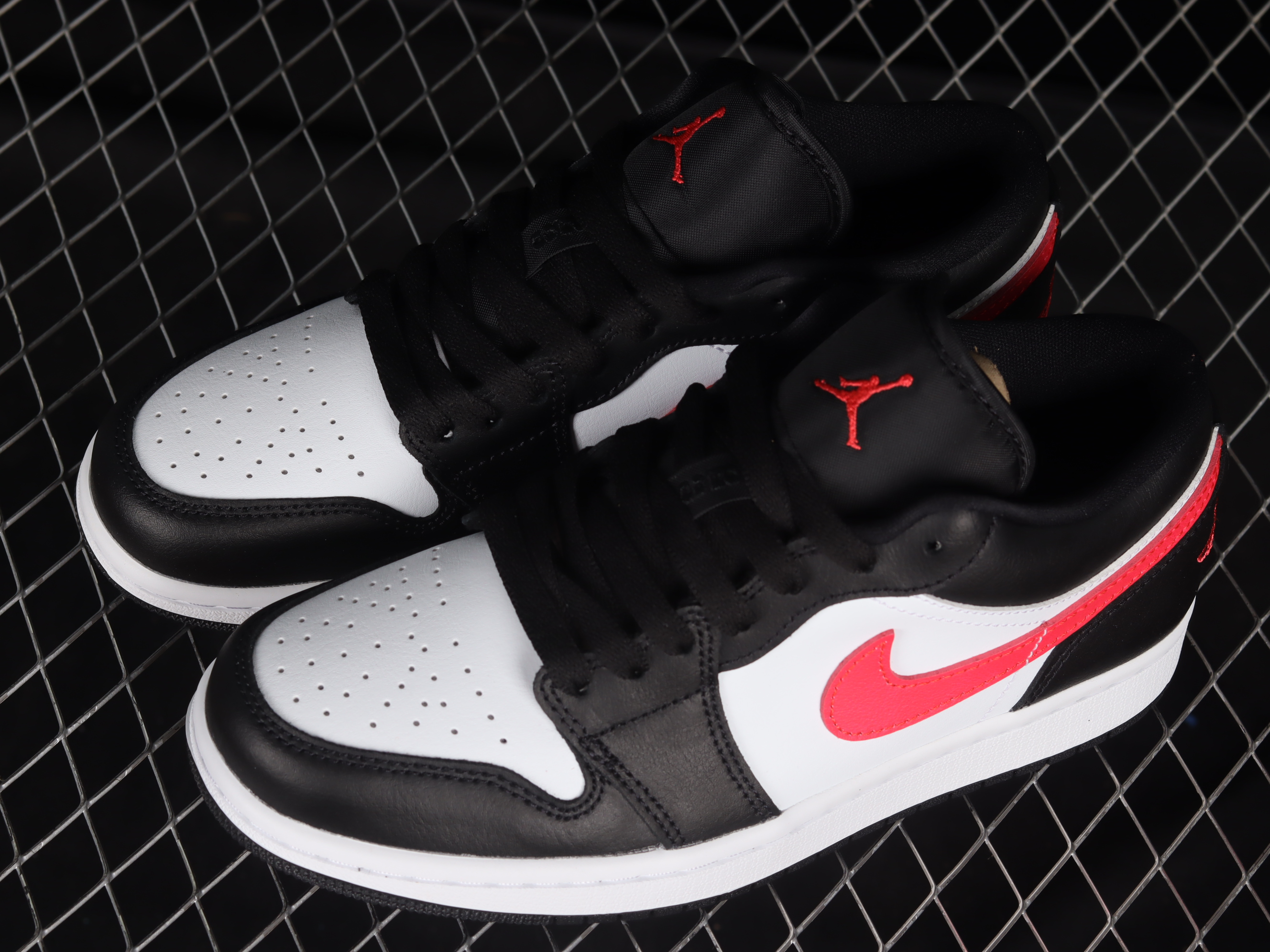 AJ1 Black & White Red Low Top Culture Basketball shoes DC0774-004 35.5-46
