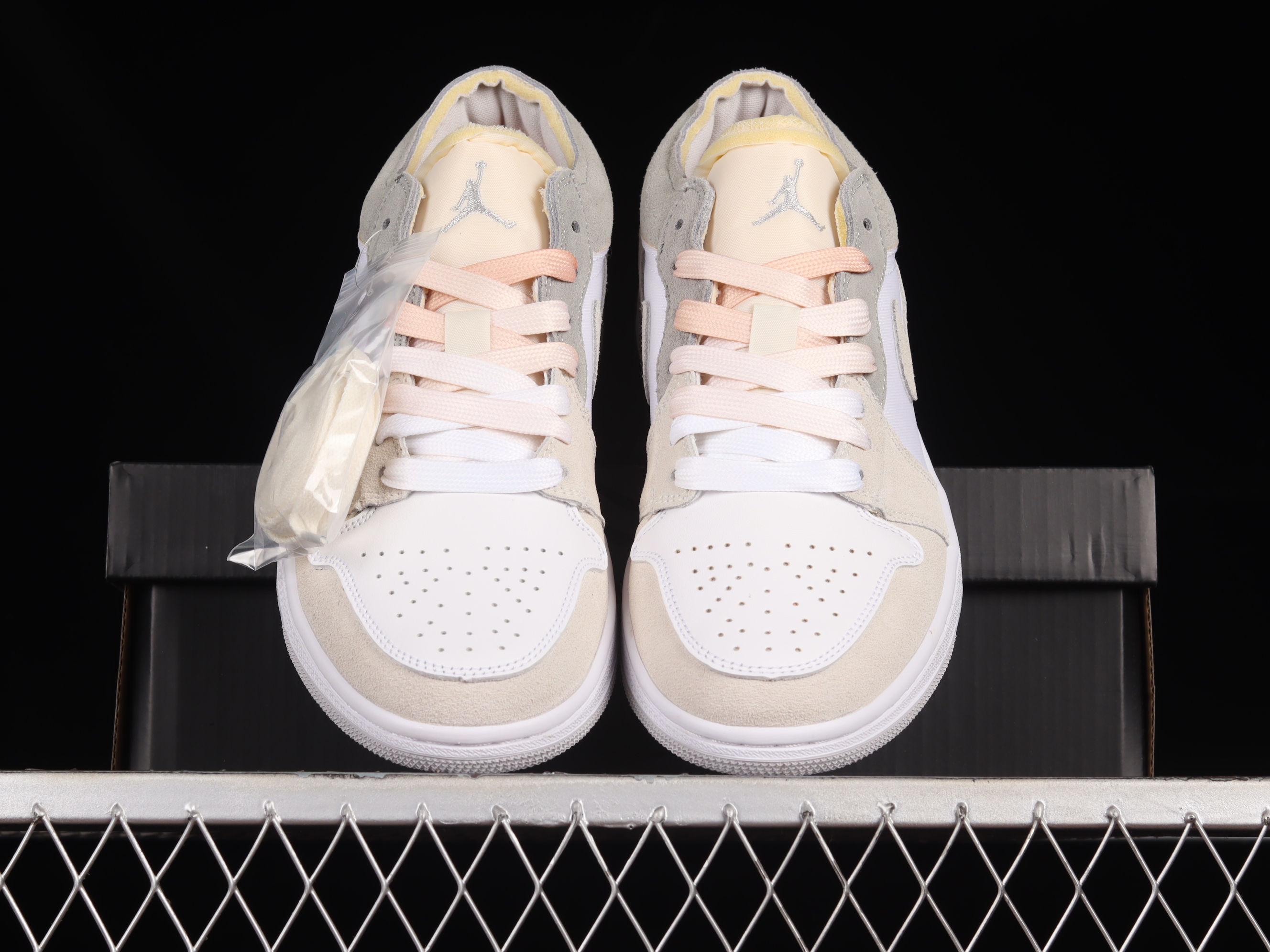 AJ1 low top