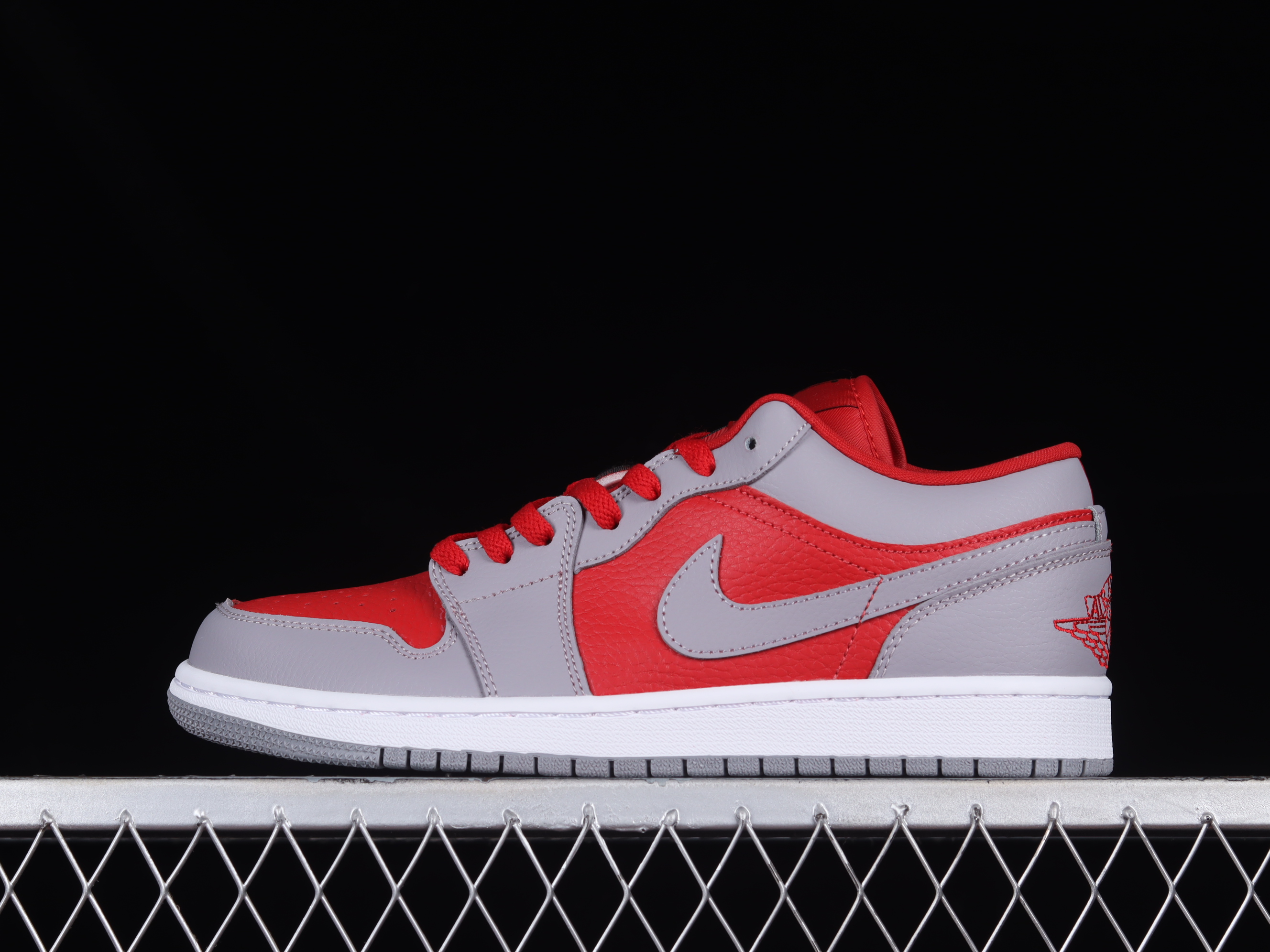 AJ1 low top