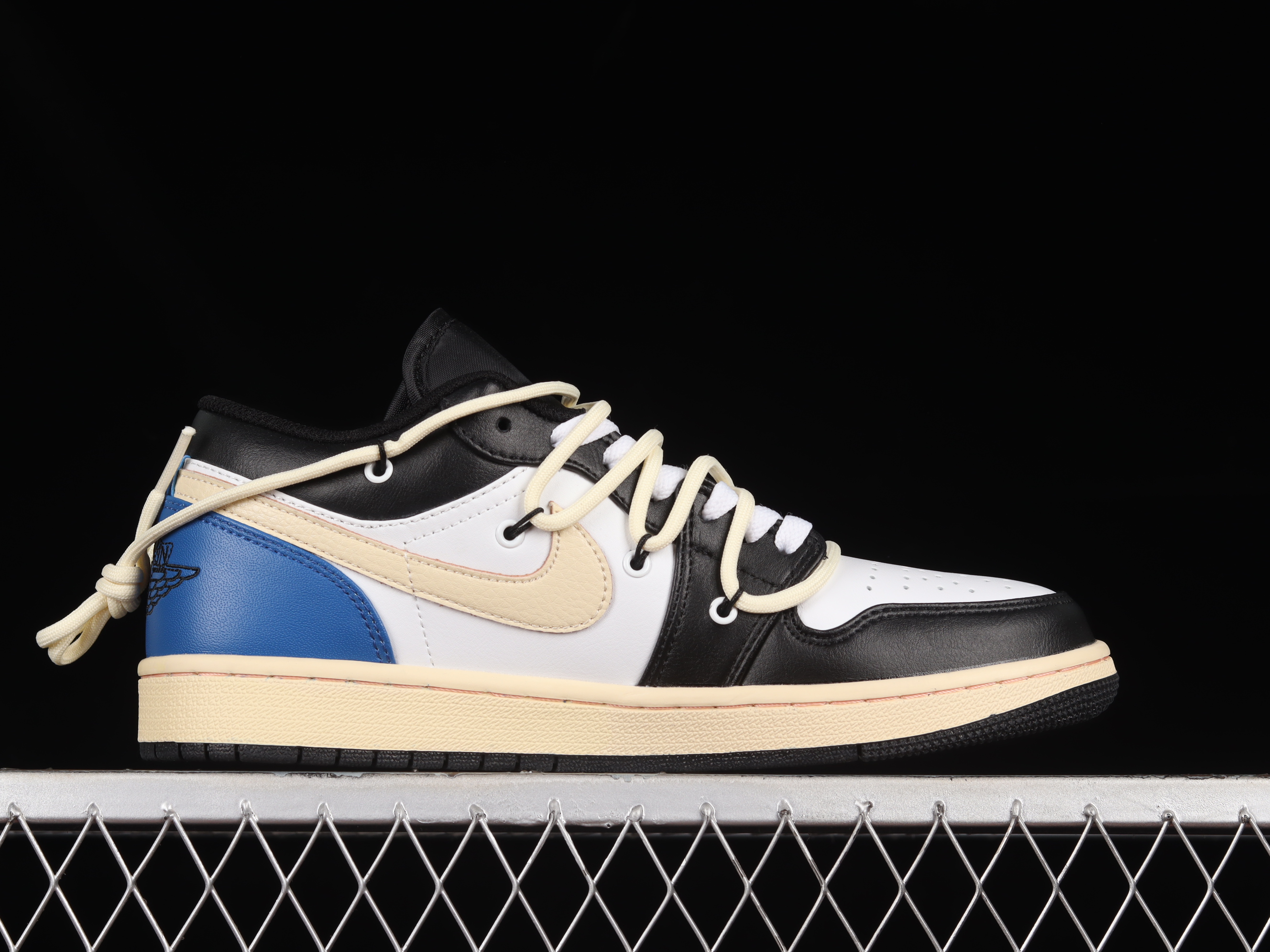 AJ1 low top