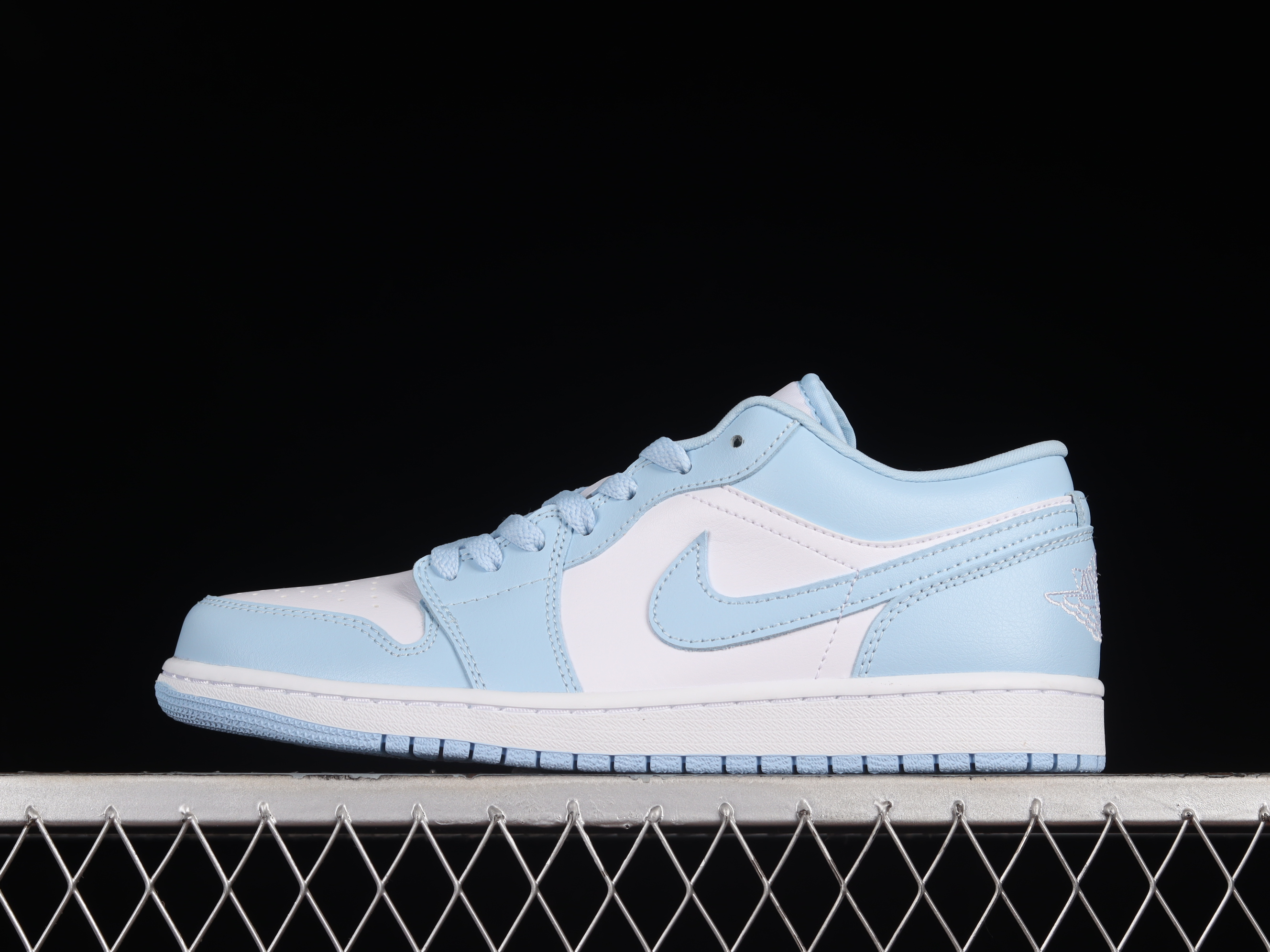 AJ1 low top