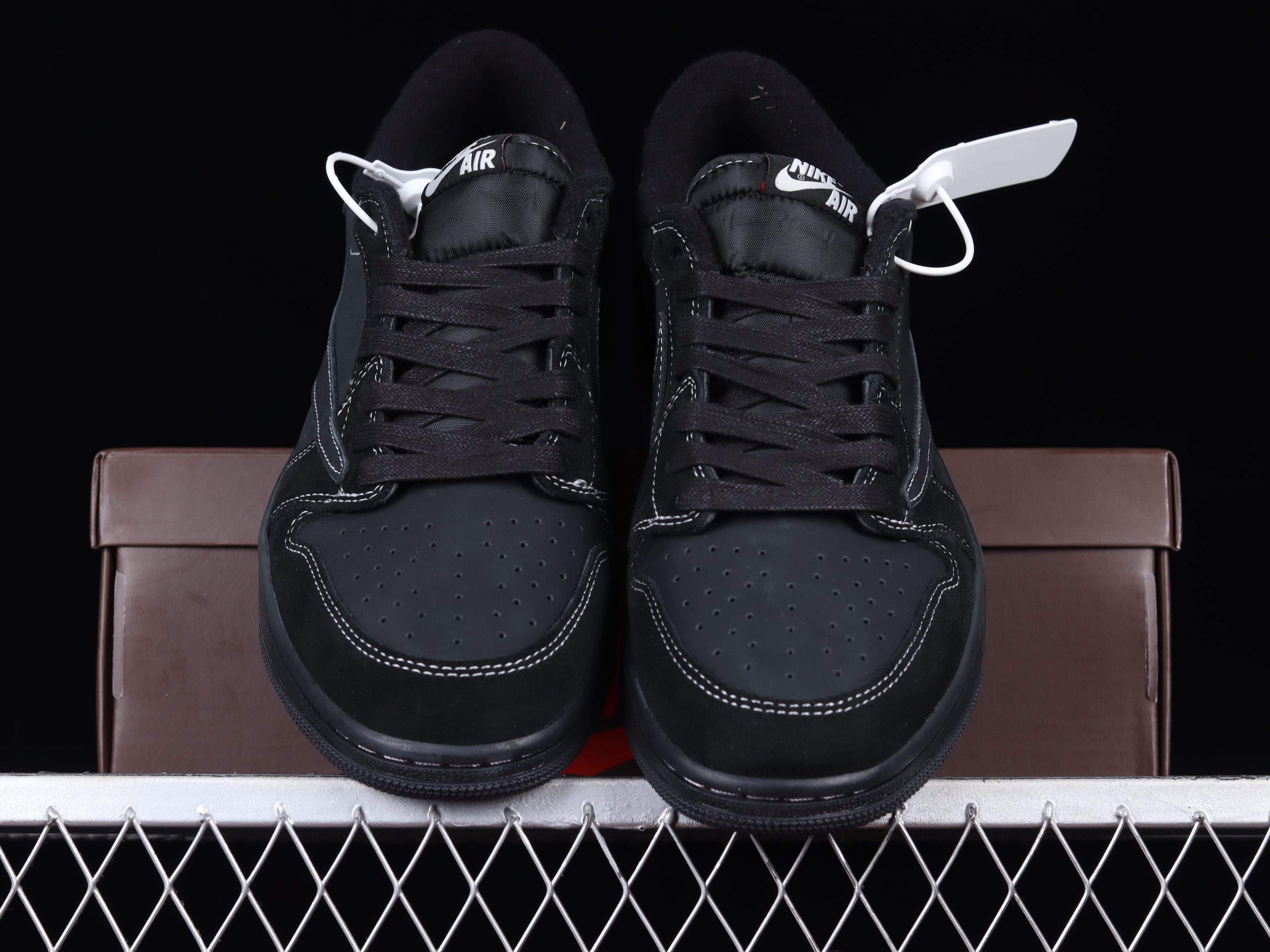 AJ1 low top