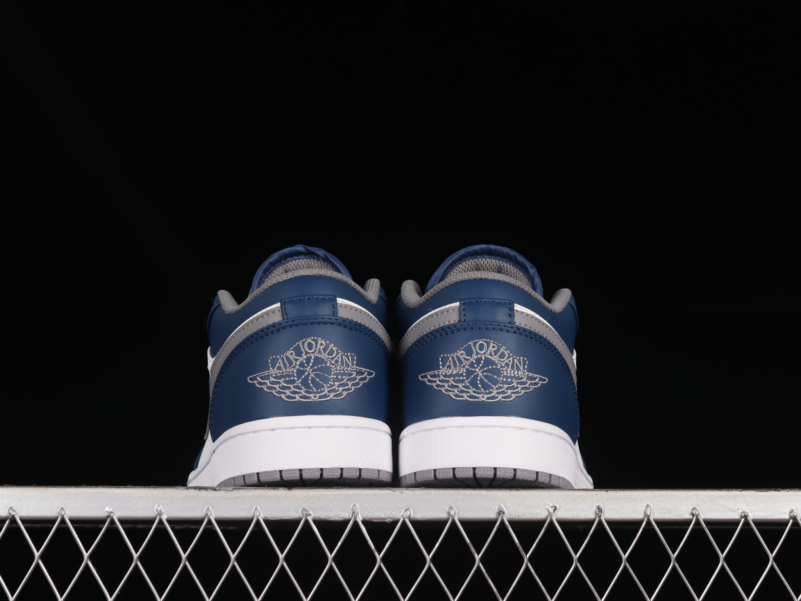 AJ1 low top