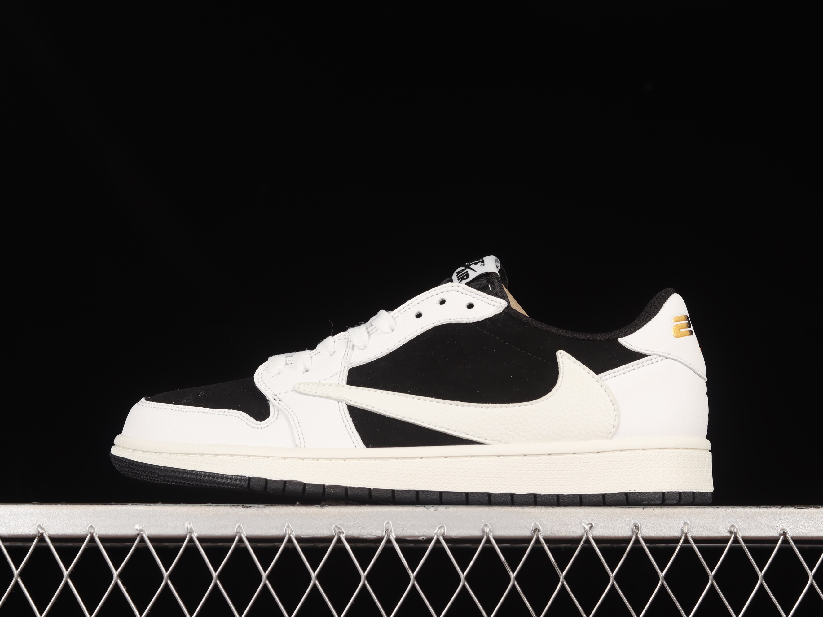 AJ1 low top