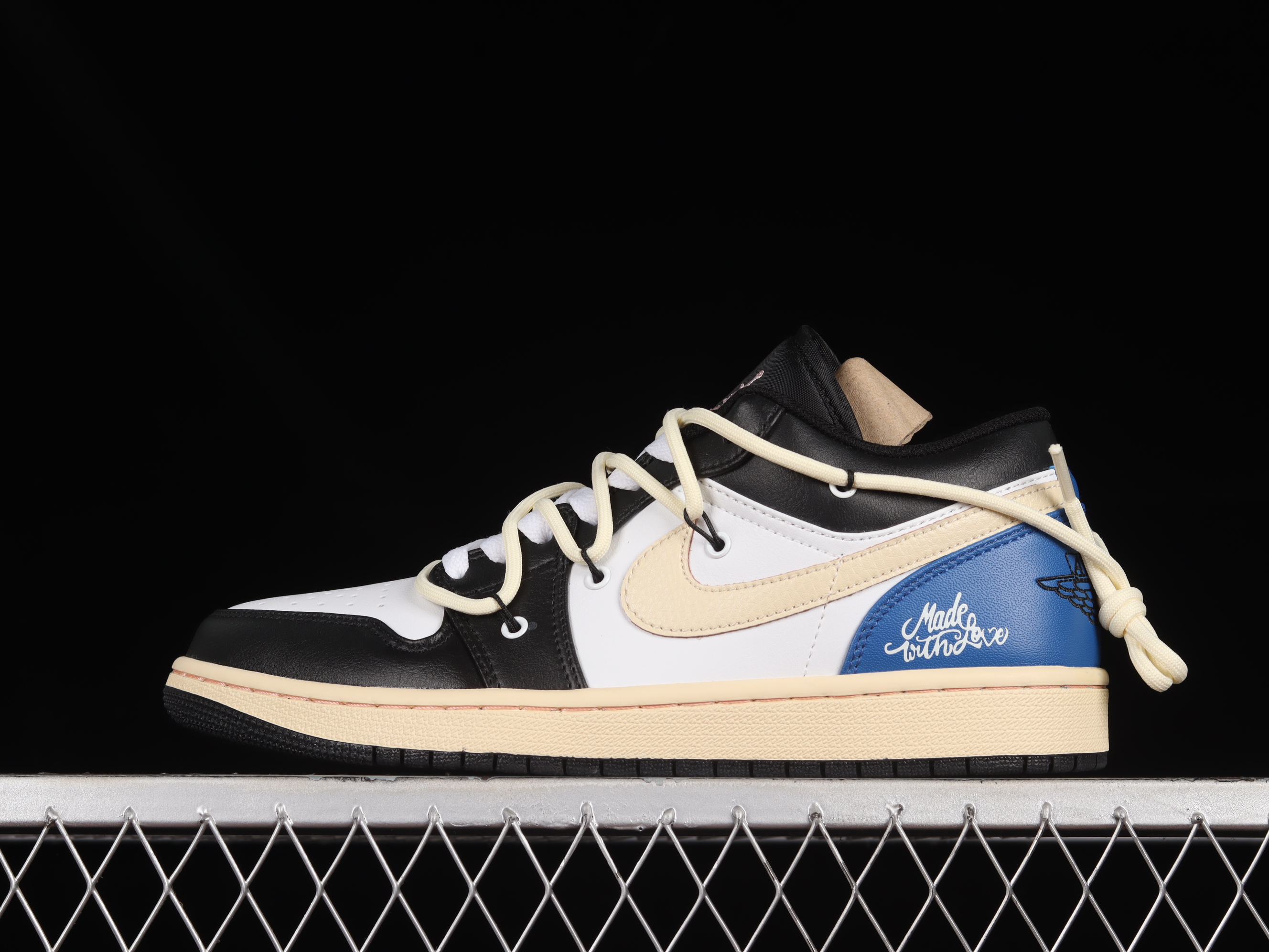 AJ1 low top