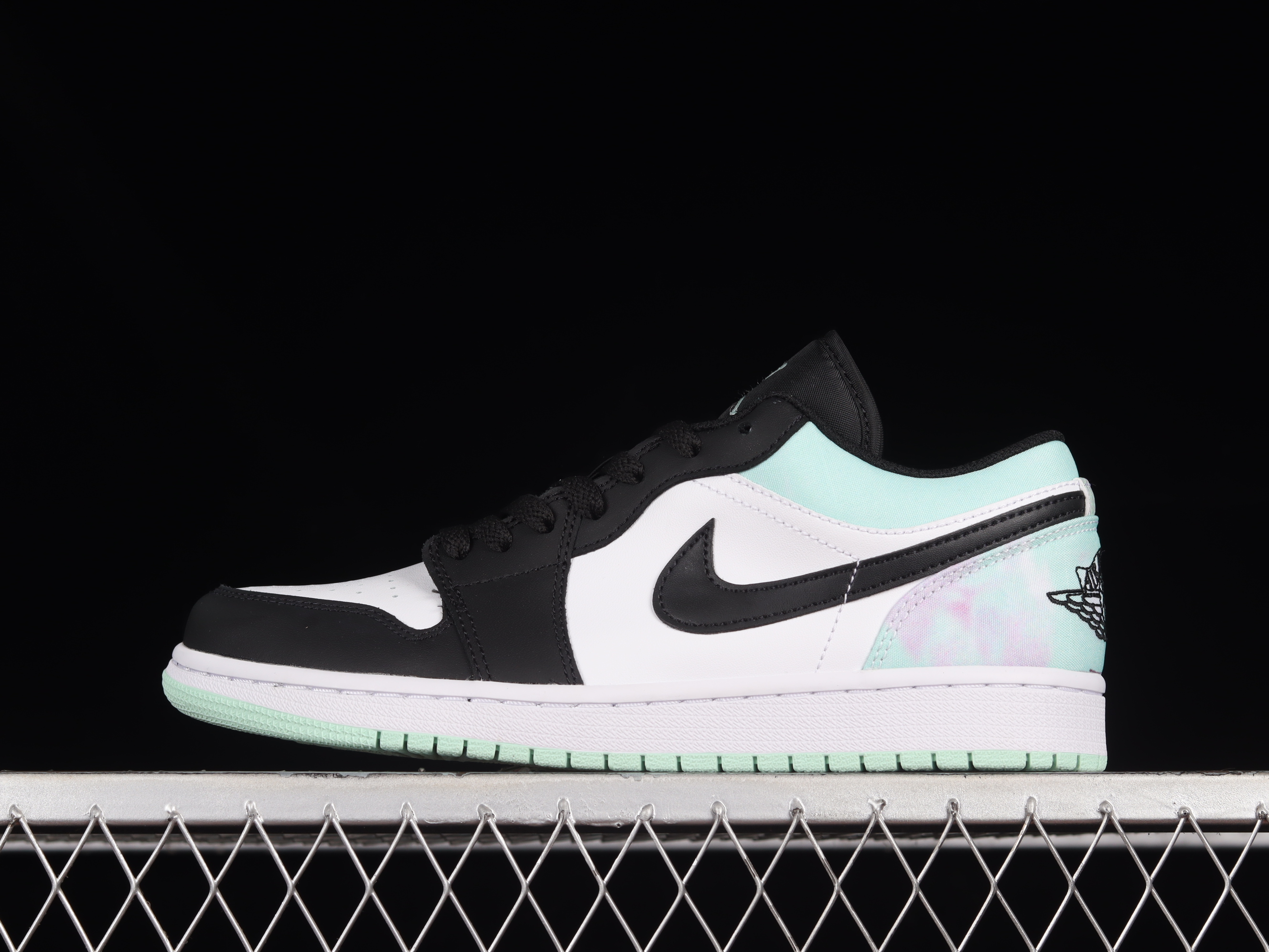 AJ1 low top
