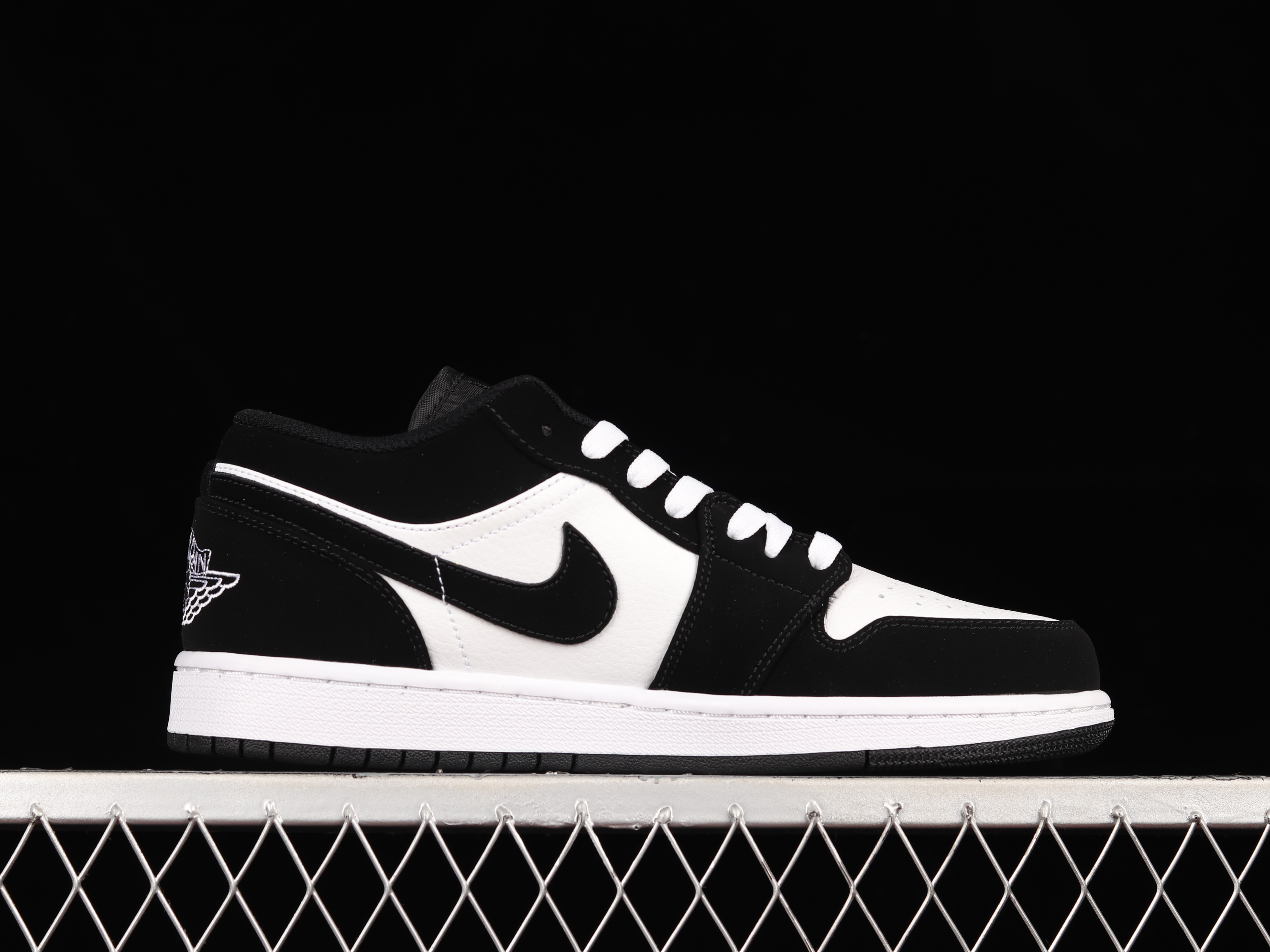 AJ1 low top