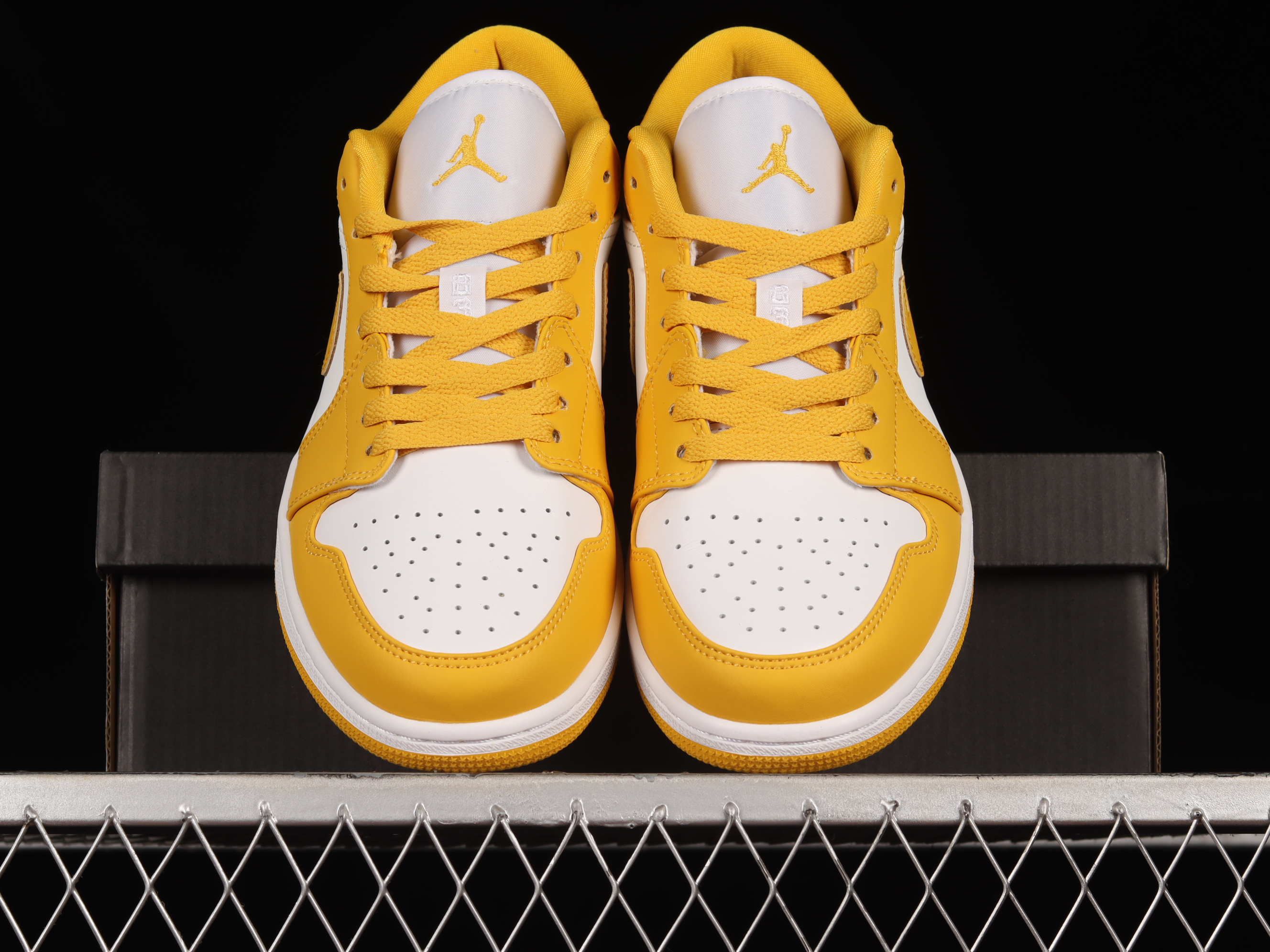 AJ1 low top