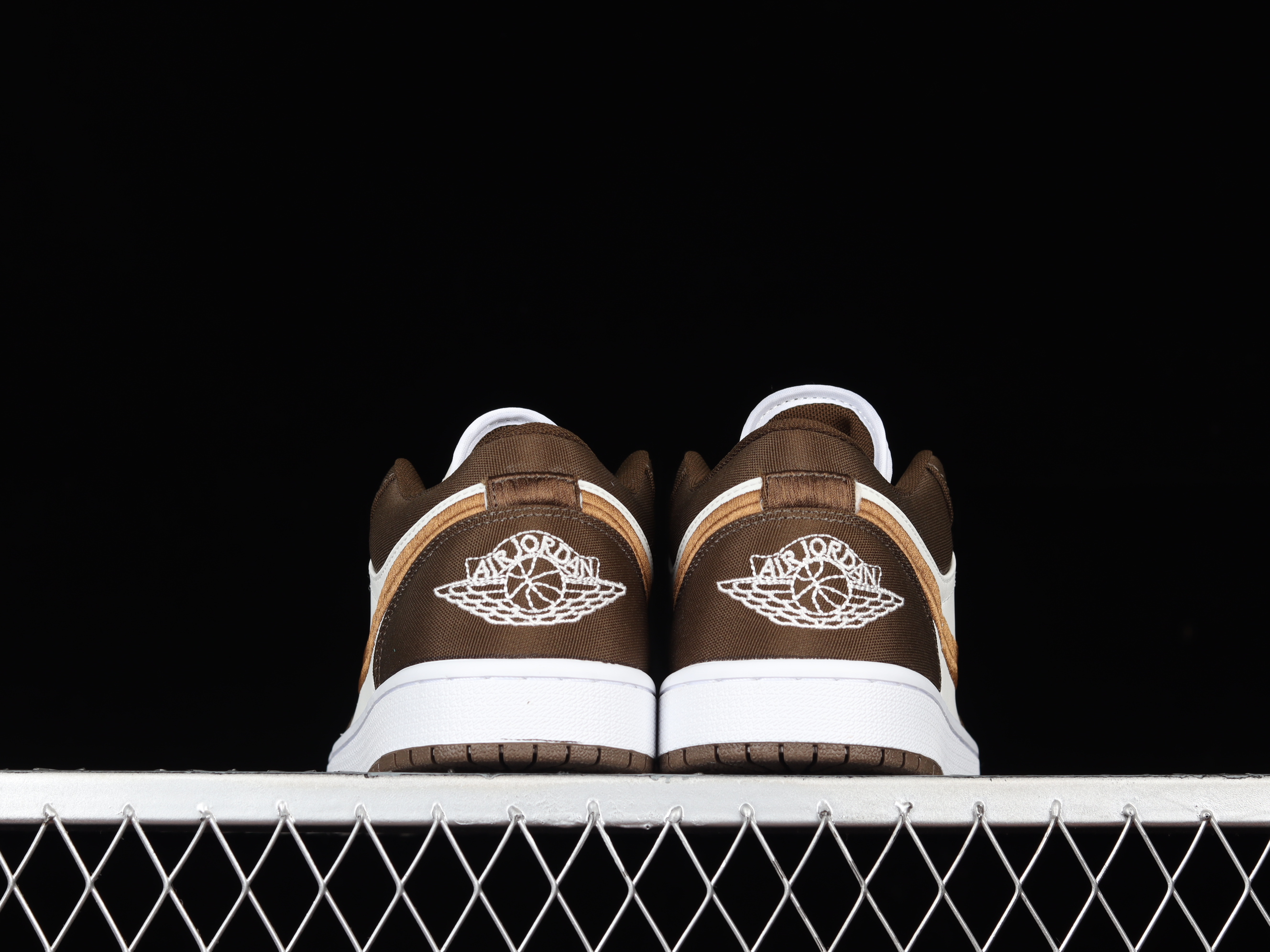 AJ1 low top