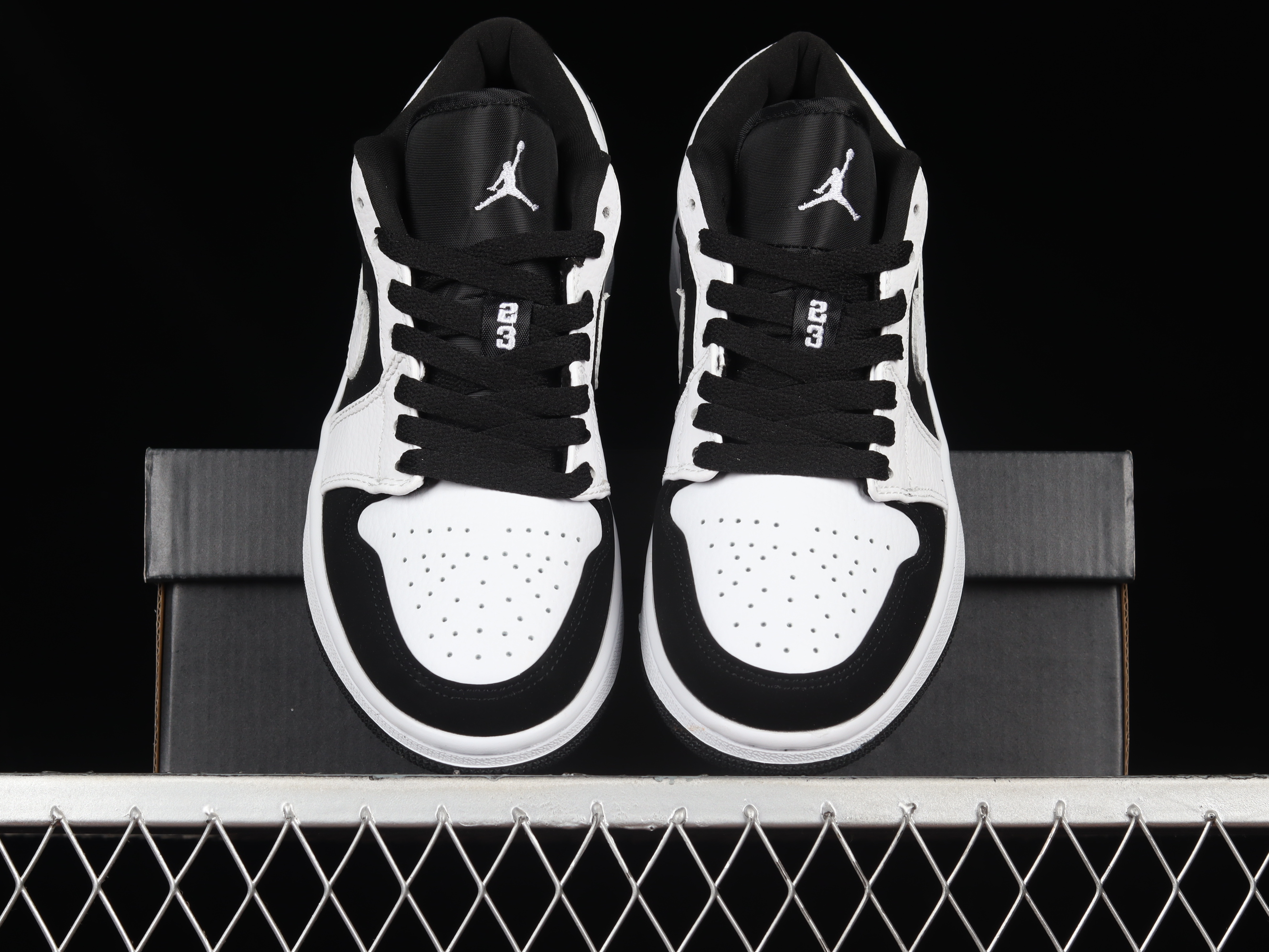 AJ1 Black and White Panda low top casual board shoes 553560-101 36-47.5