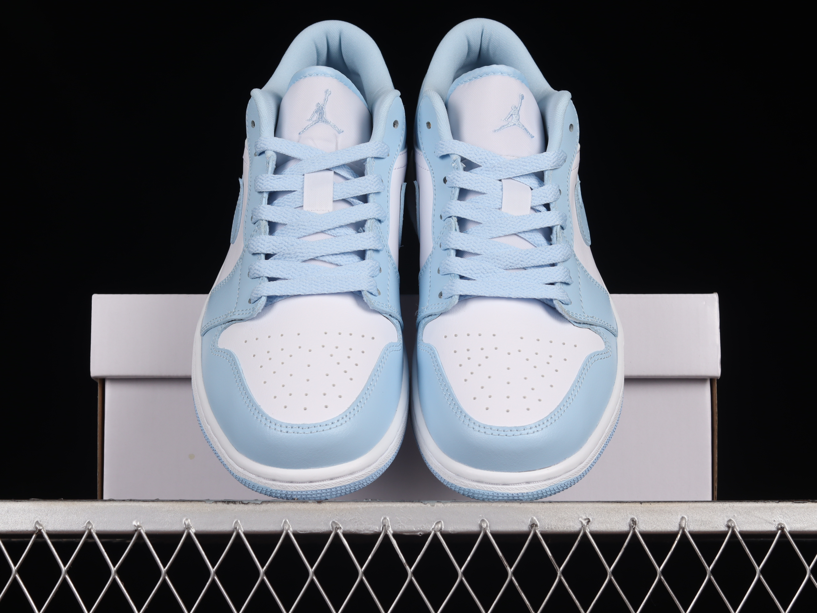 AJ1 low top