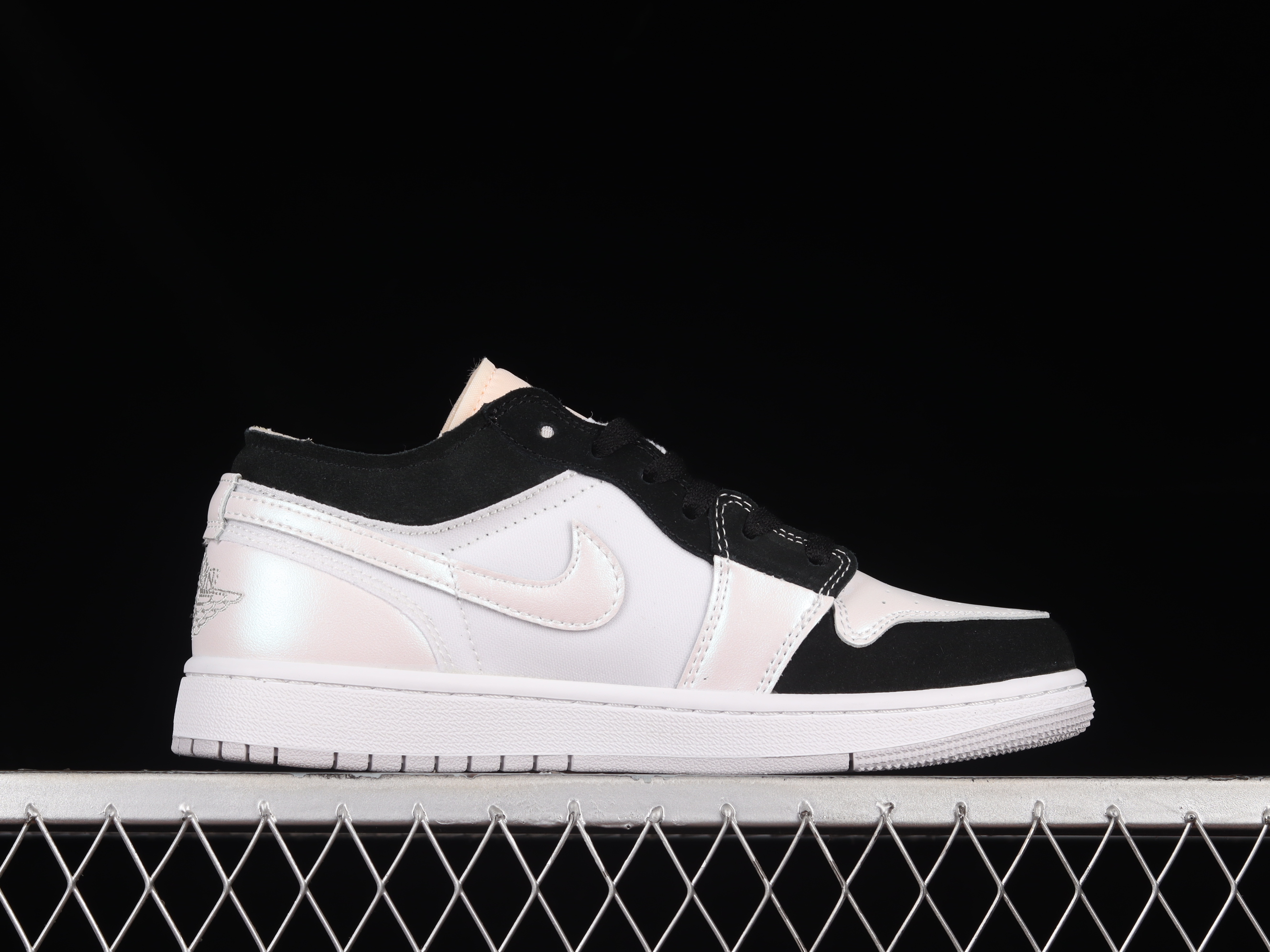 AJ1 low top