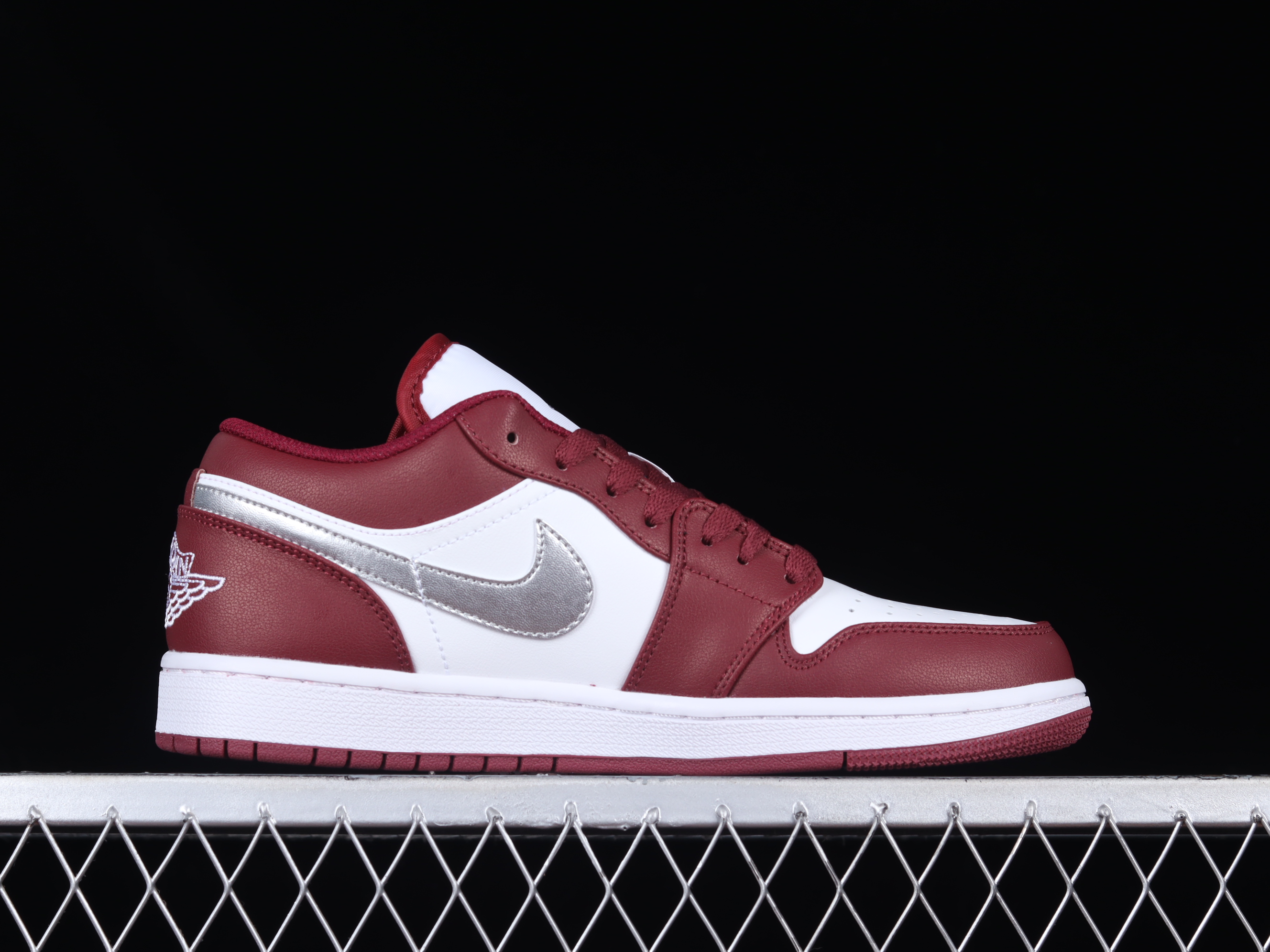 AJ1 low top