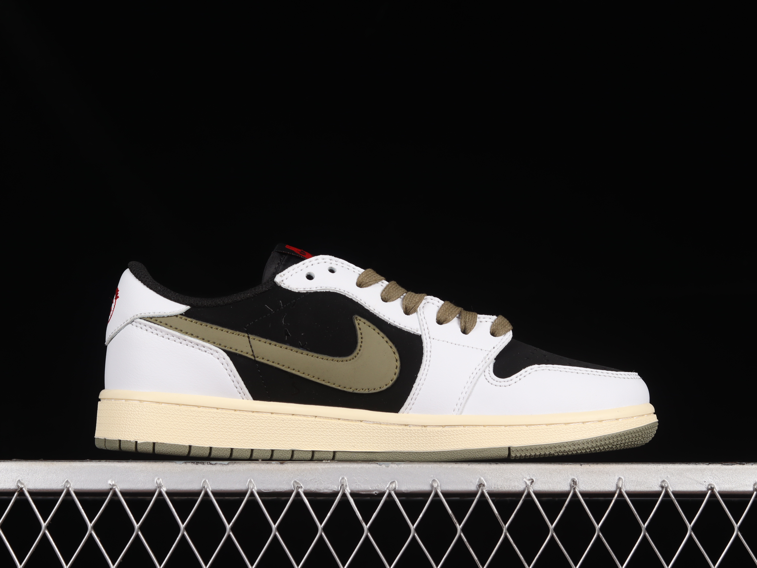 AJ1 low top