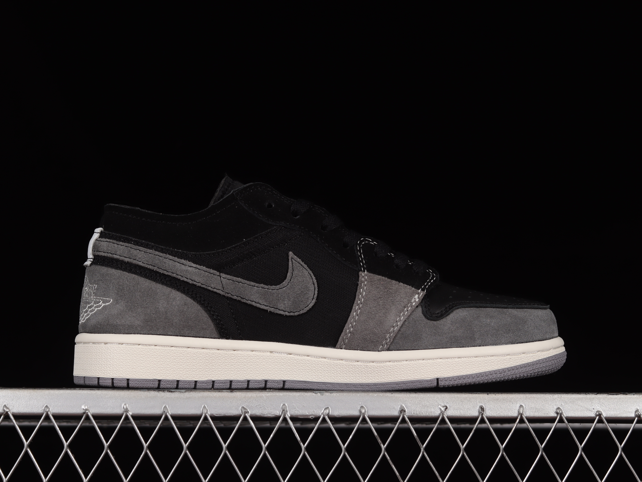 AJ1 low top