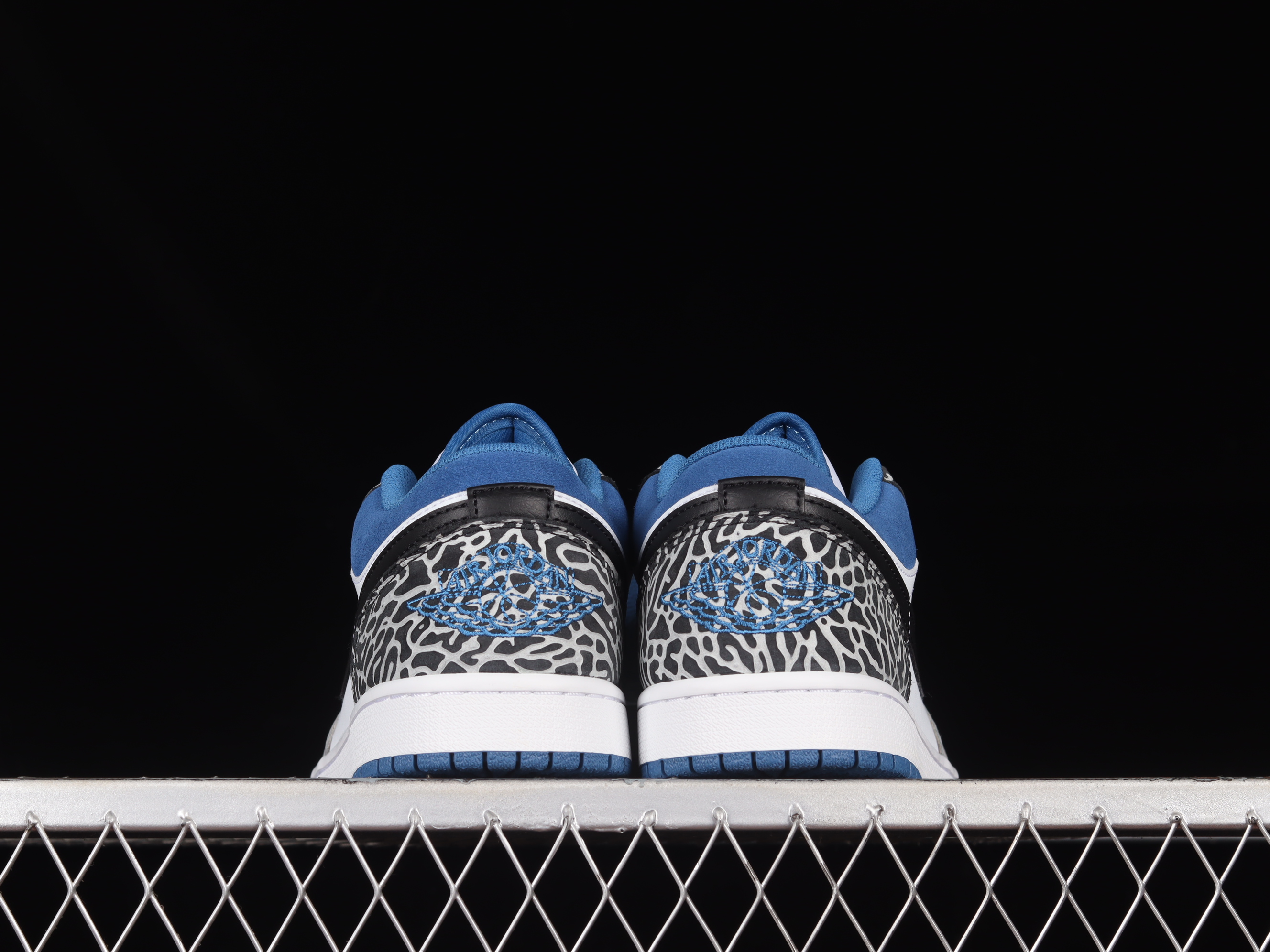 AJ1 low top