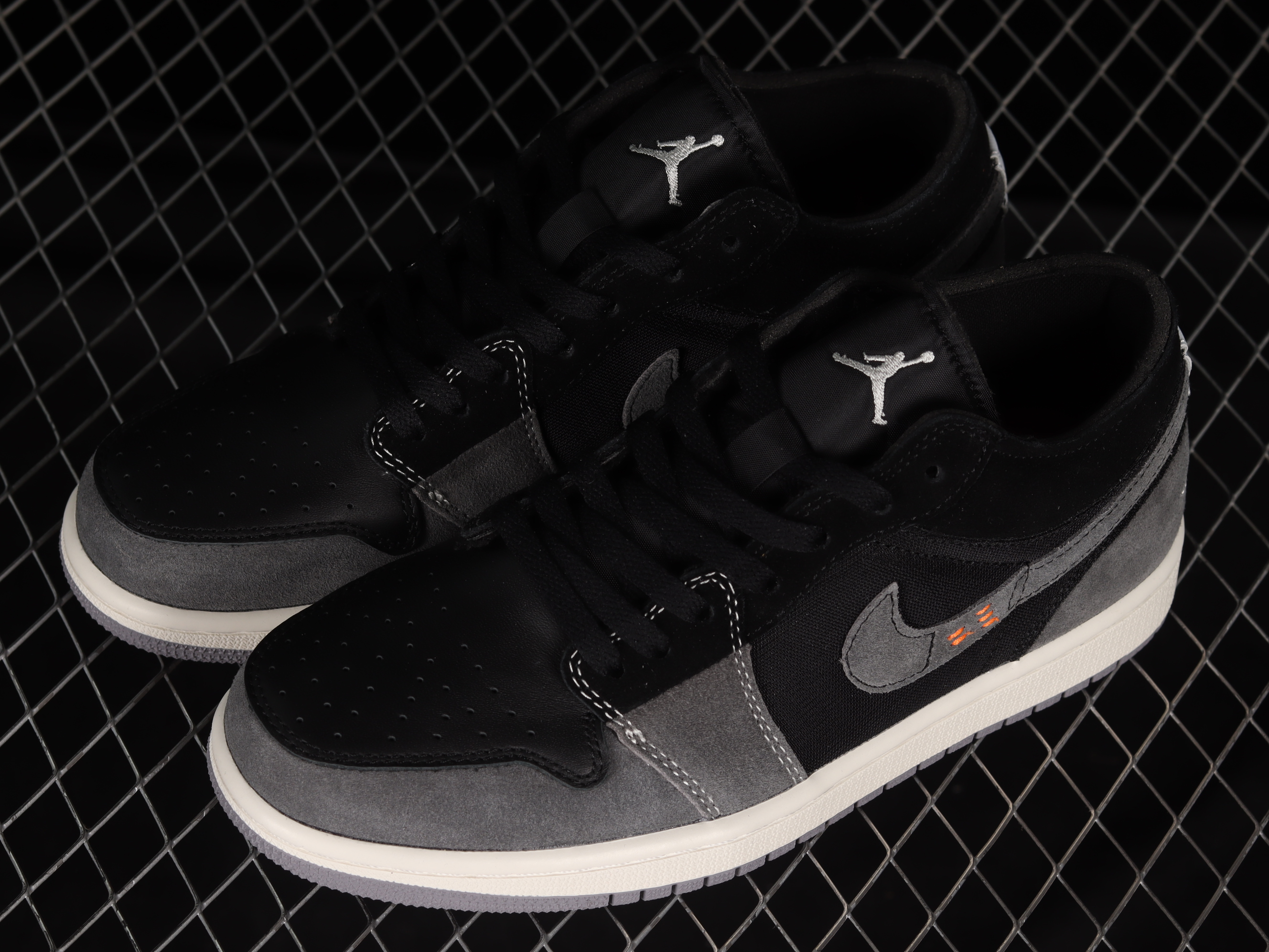 AJ1 low top