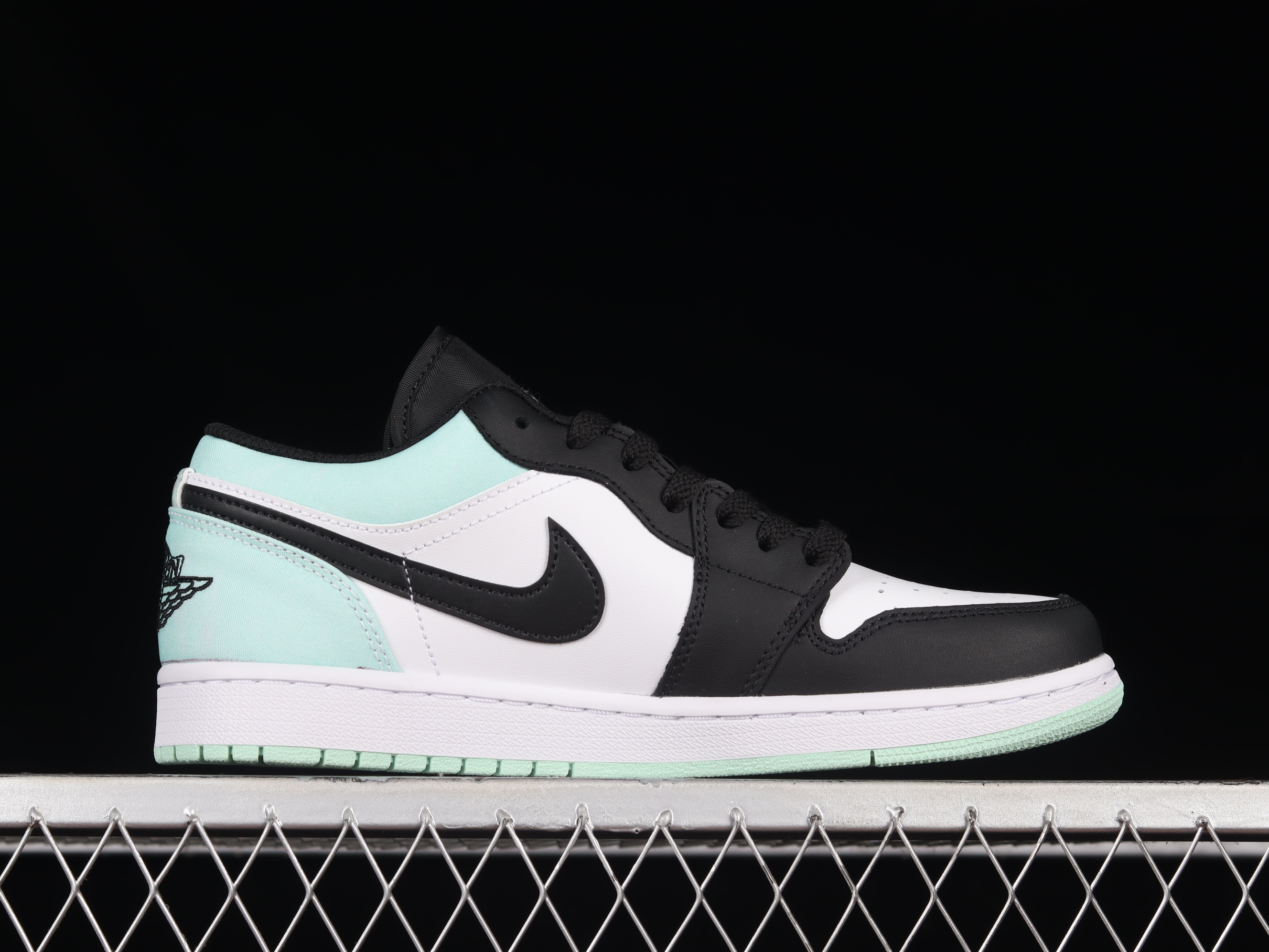 AJ1 low top