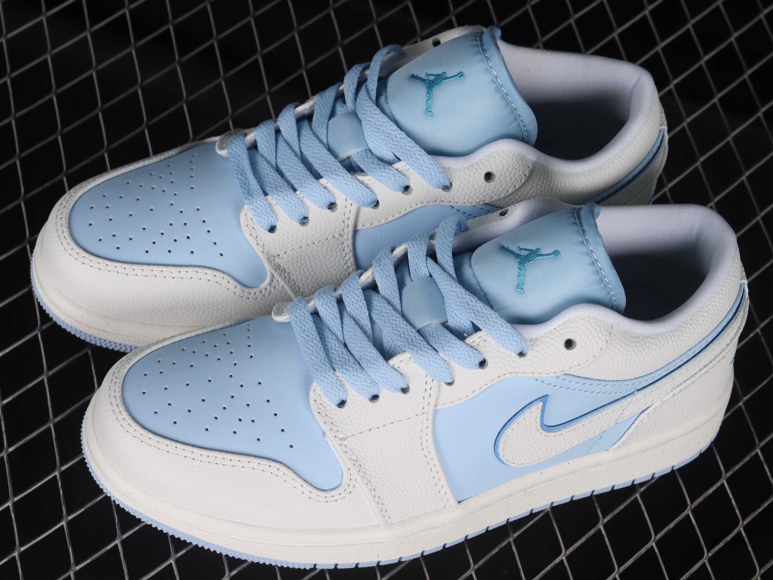 AJ1 low top