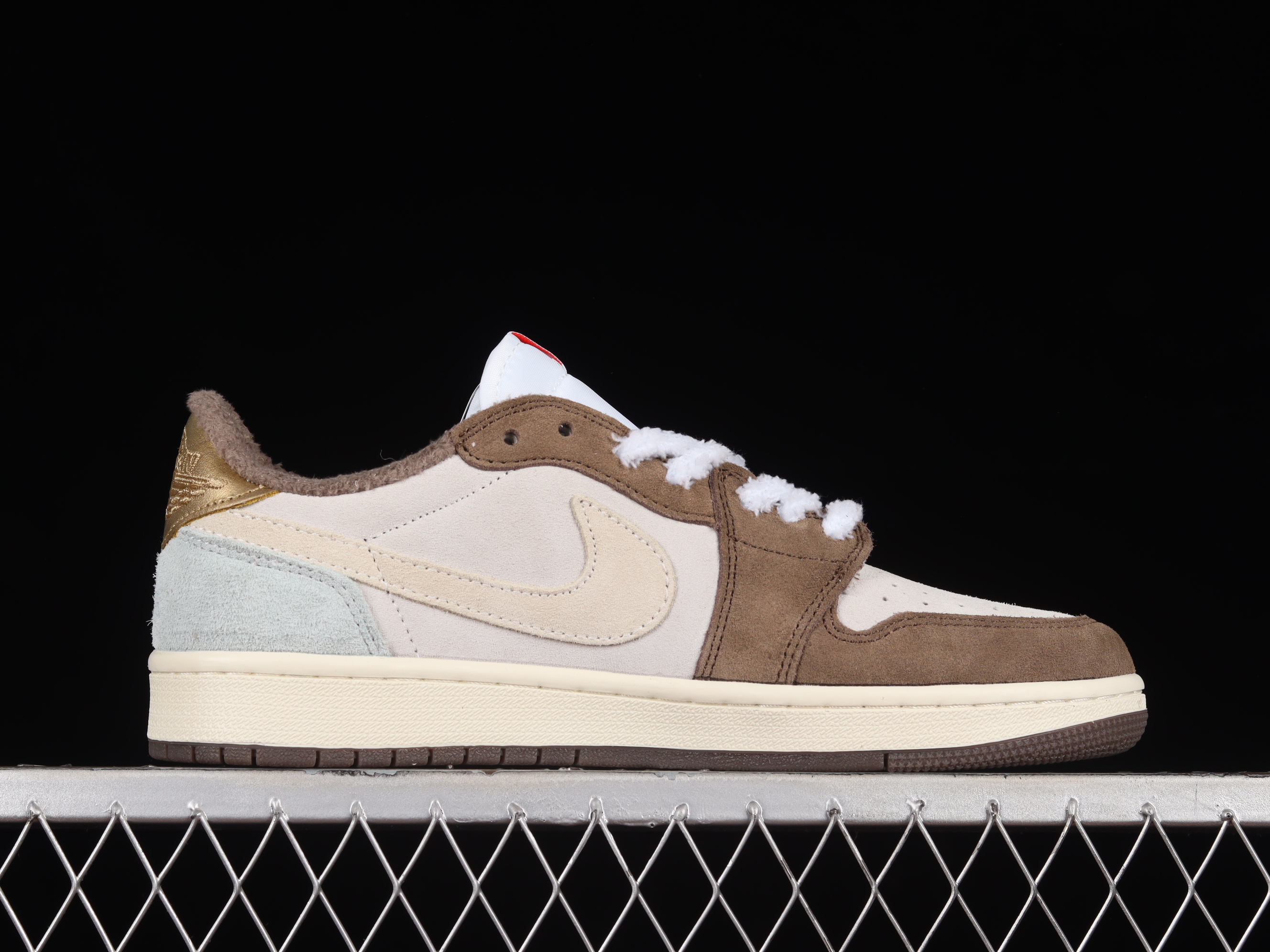 AJ1 low top