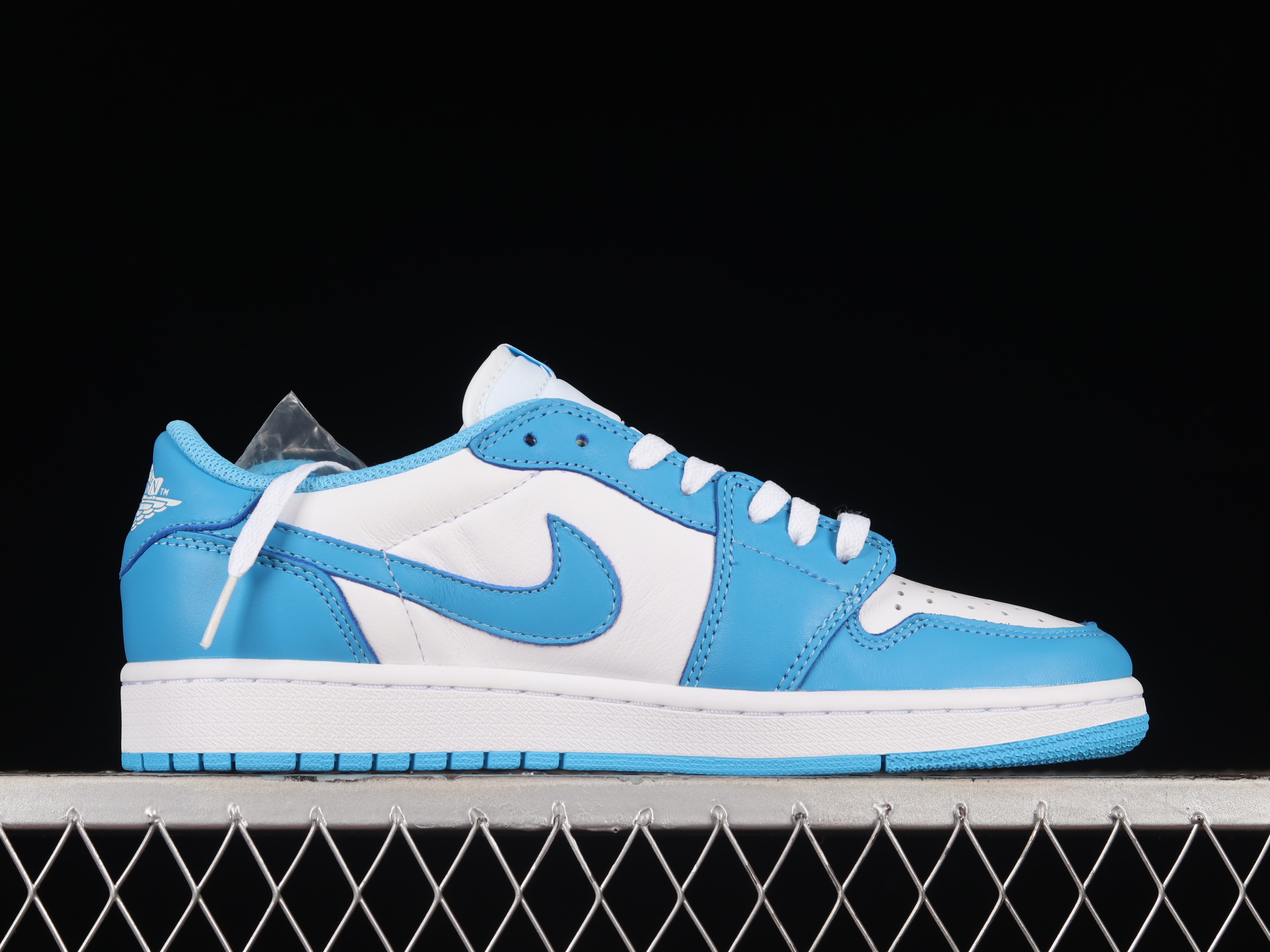 AJ1 low top