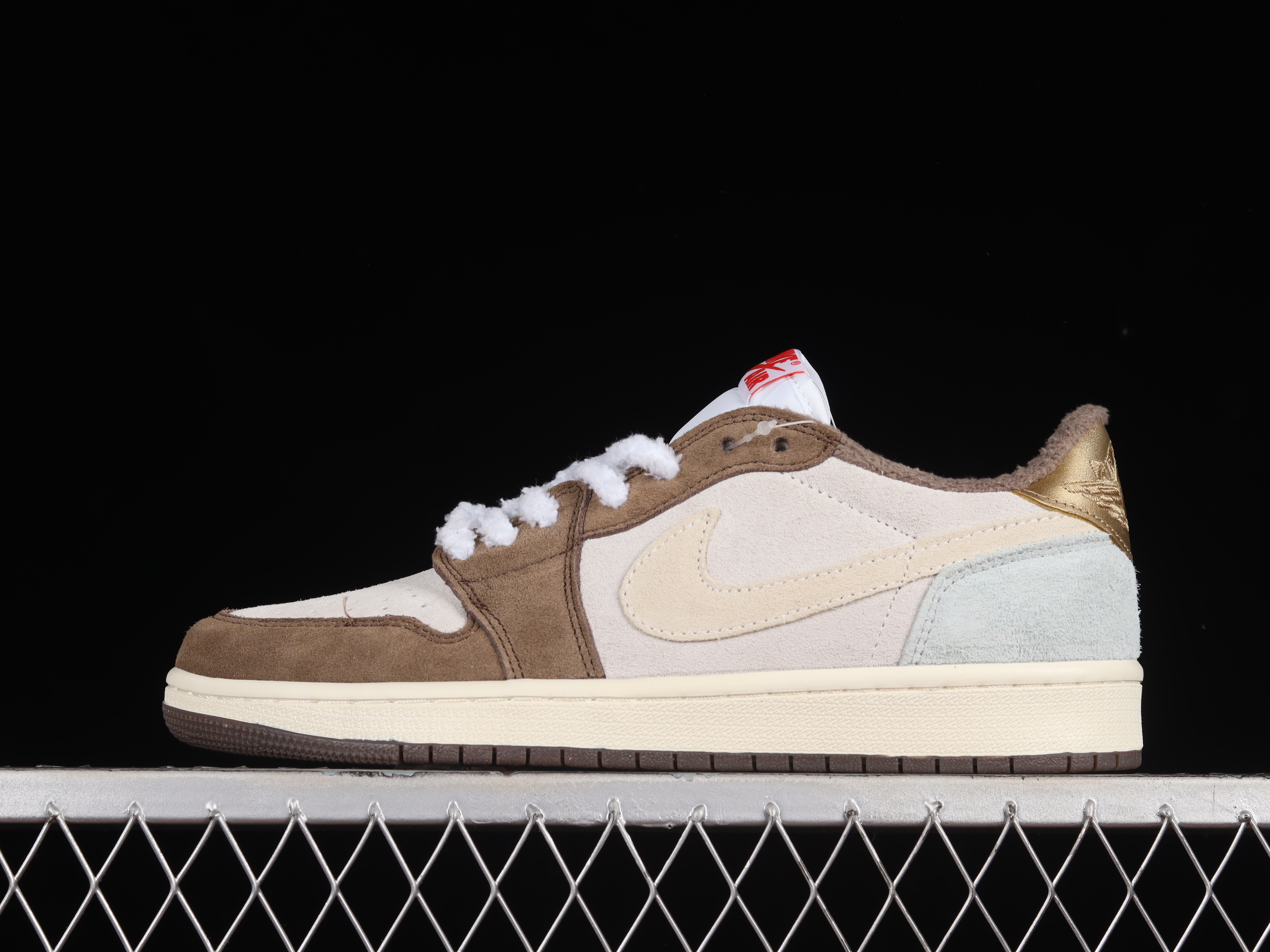 AJ1 low top