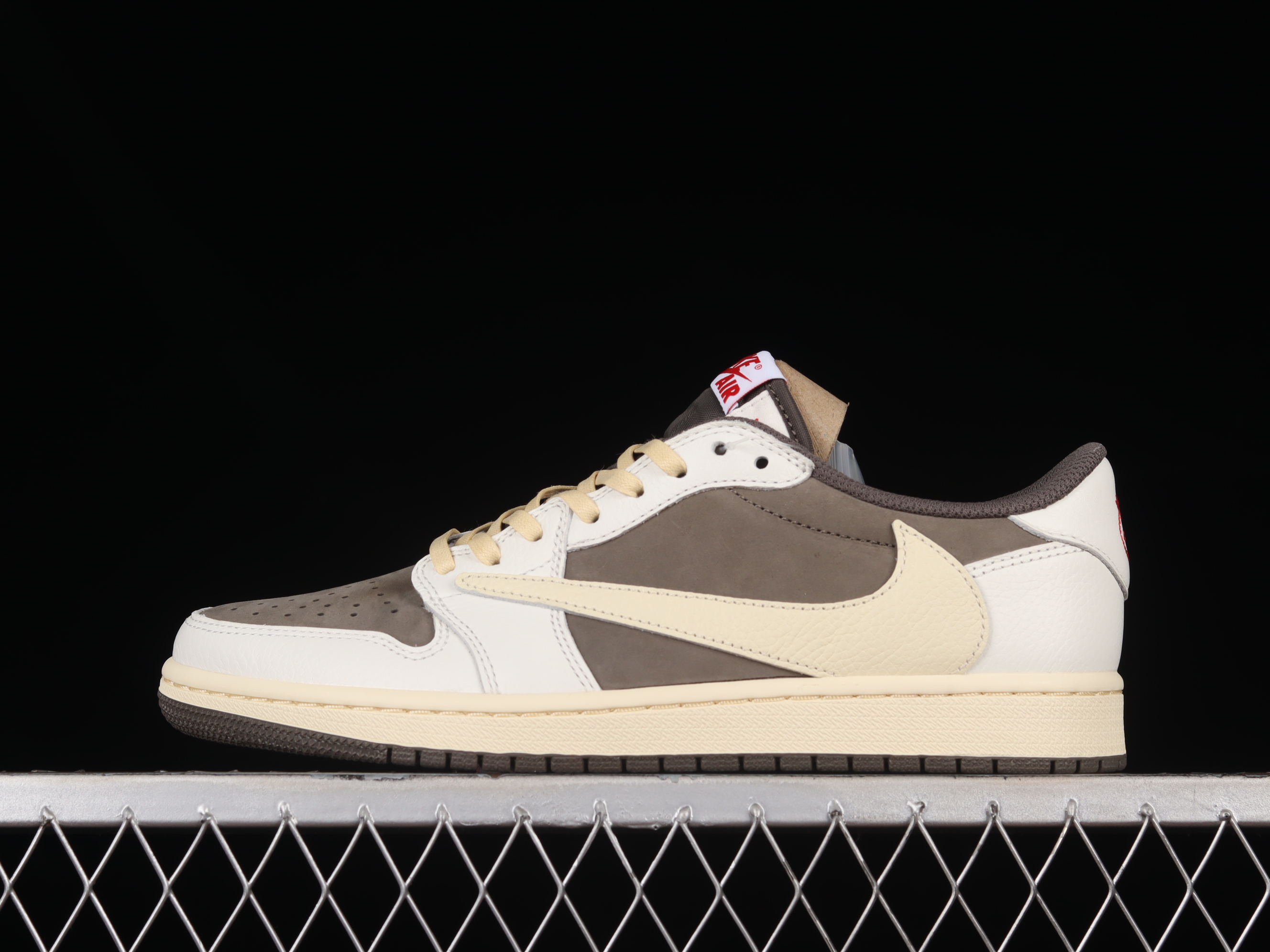 AJ1 low top