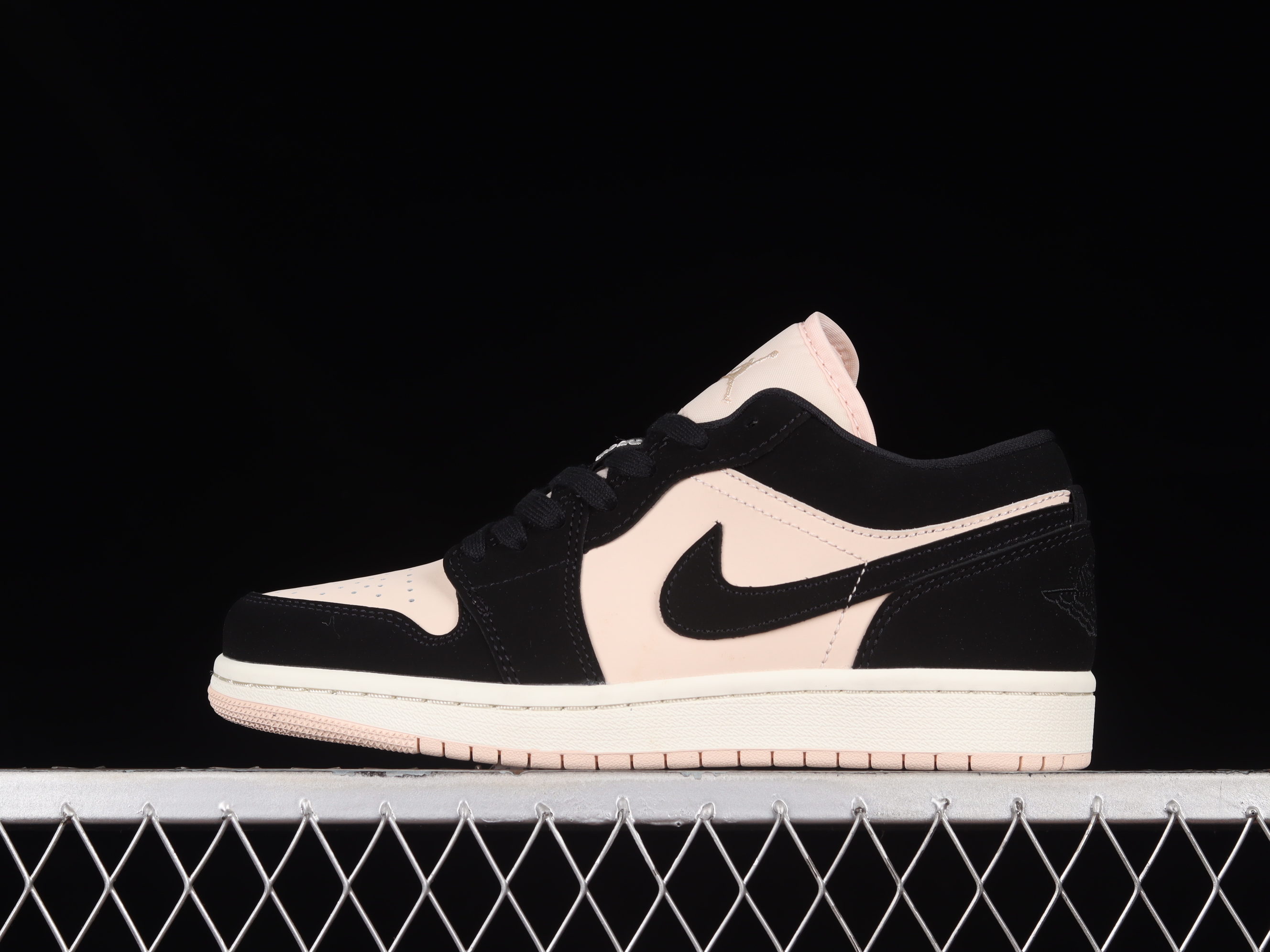AJ1 low top