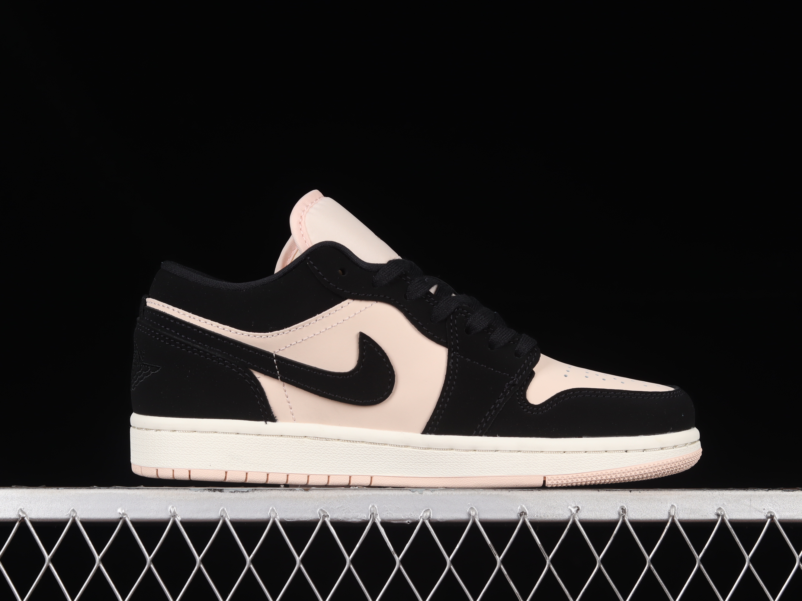 AJ1 low top