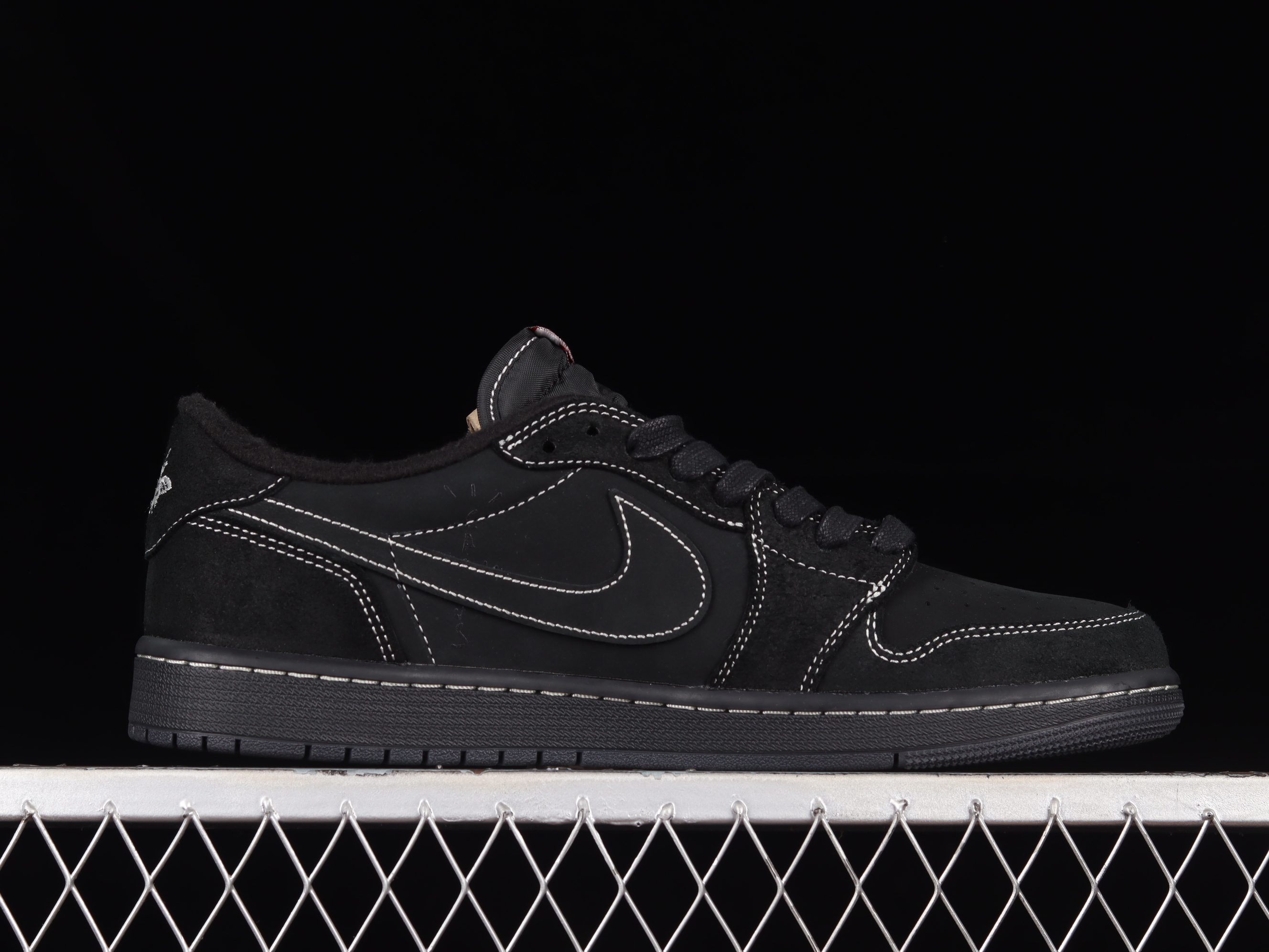AJ1 low top