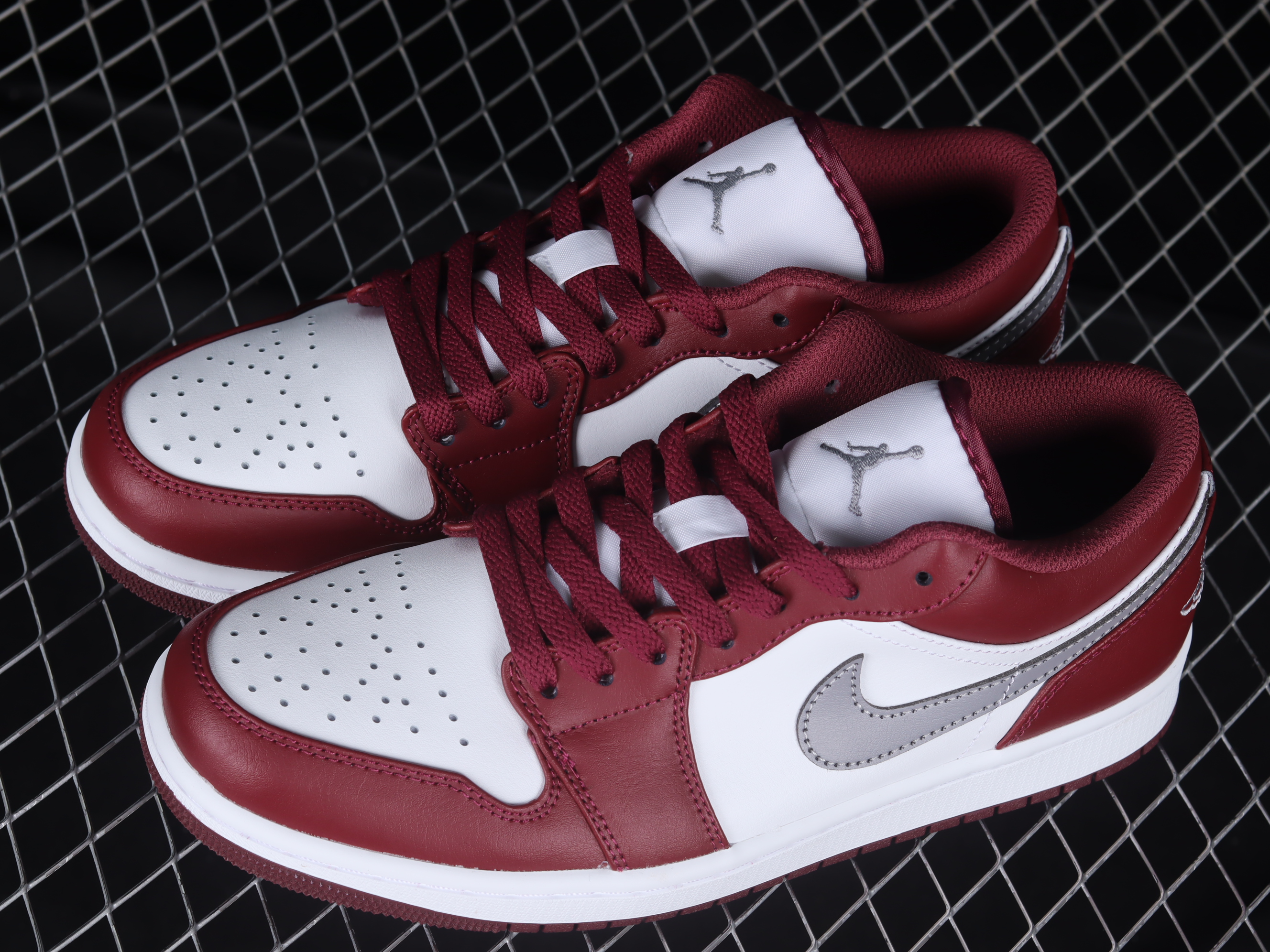 AJ1 low top