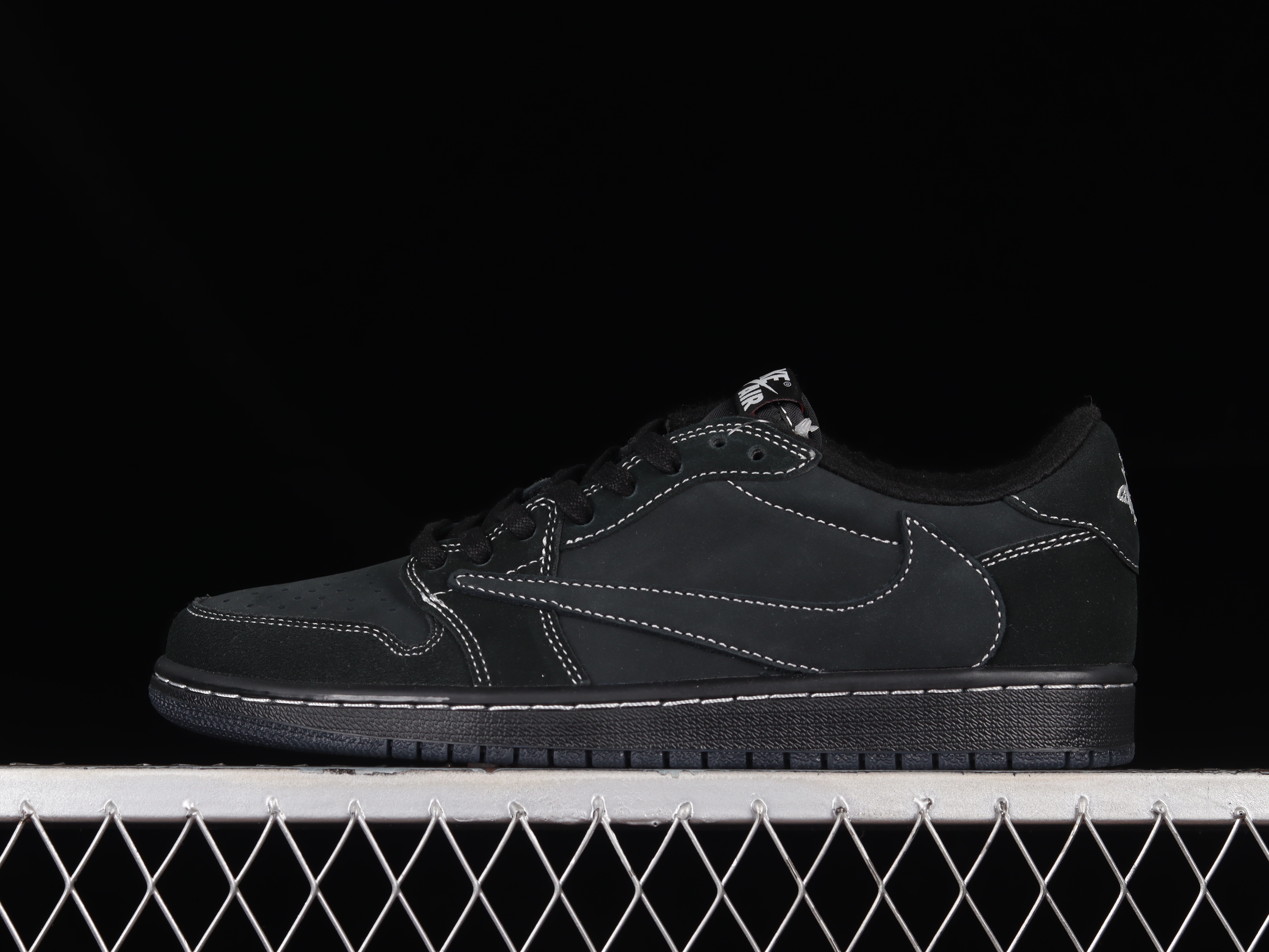 AJ1 low top