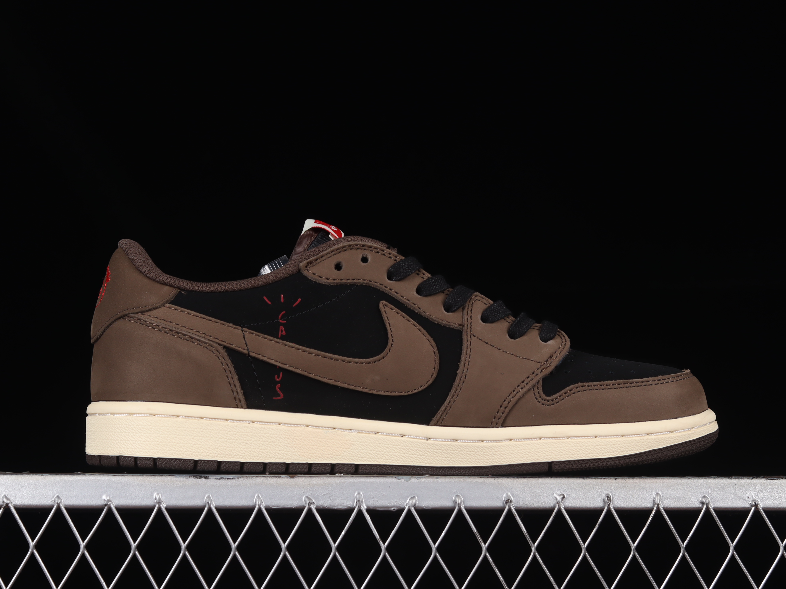 AJ1 low top