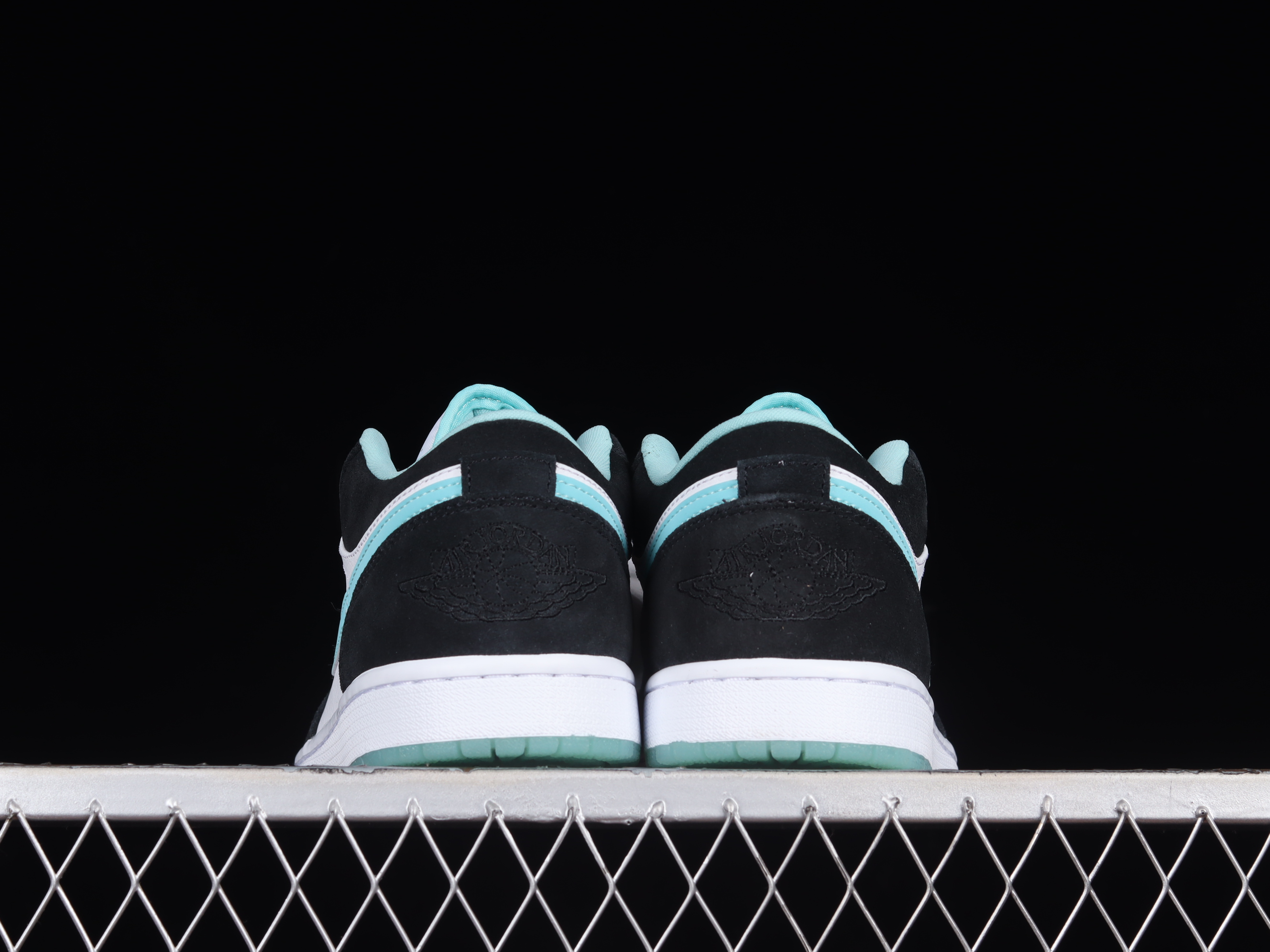 AJ1 low top