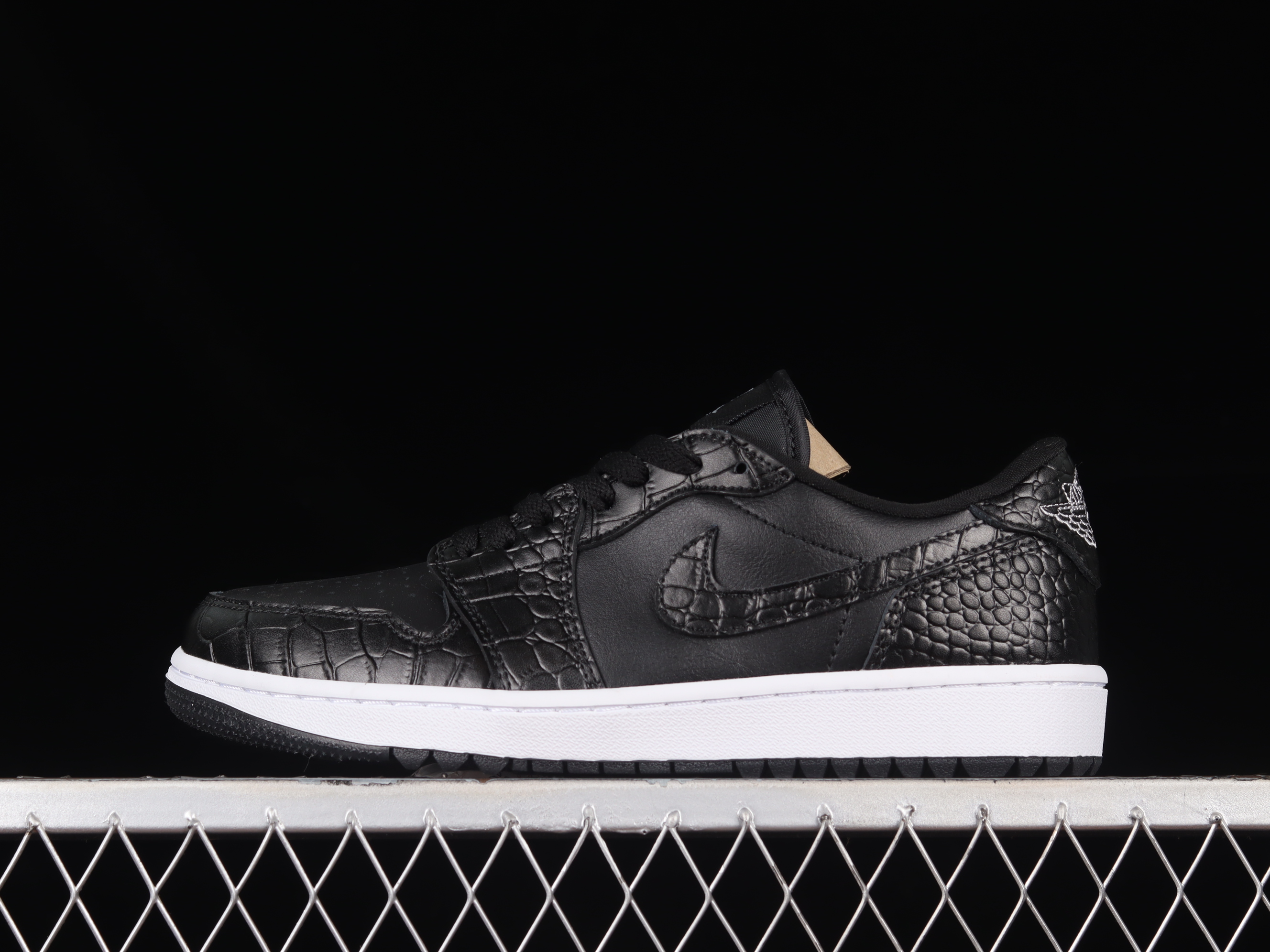 AJ1 low top