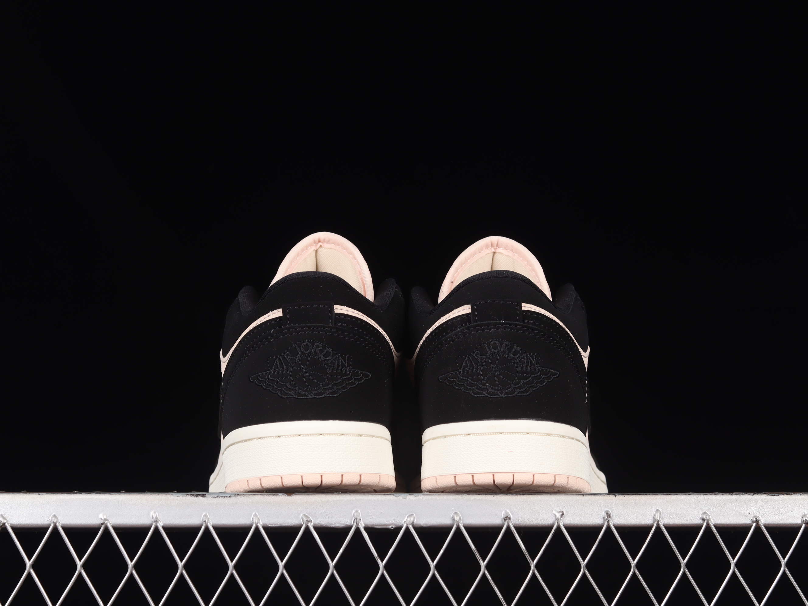 AJ1 low top