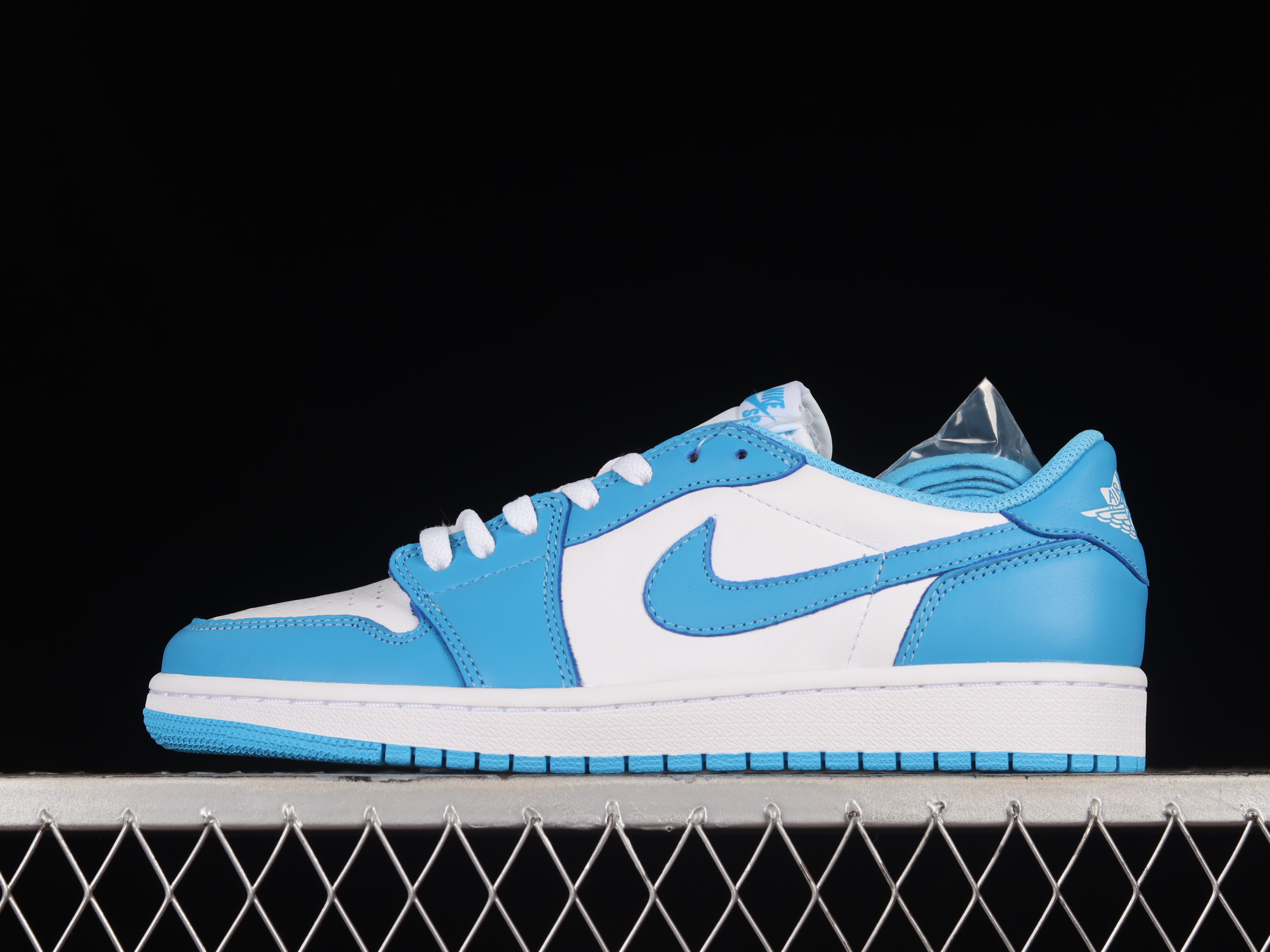 AJ1 low top