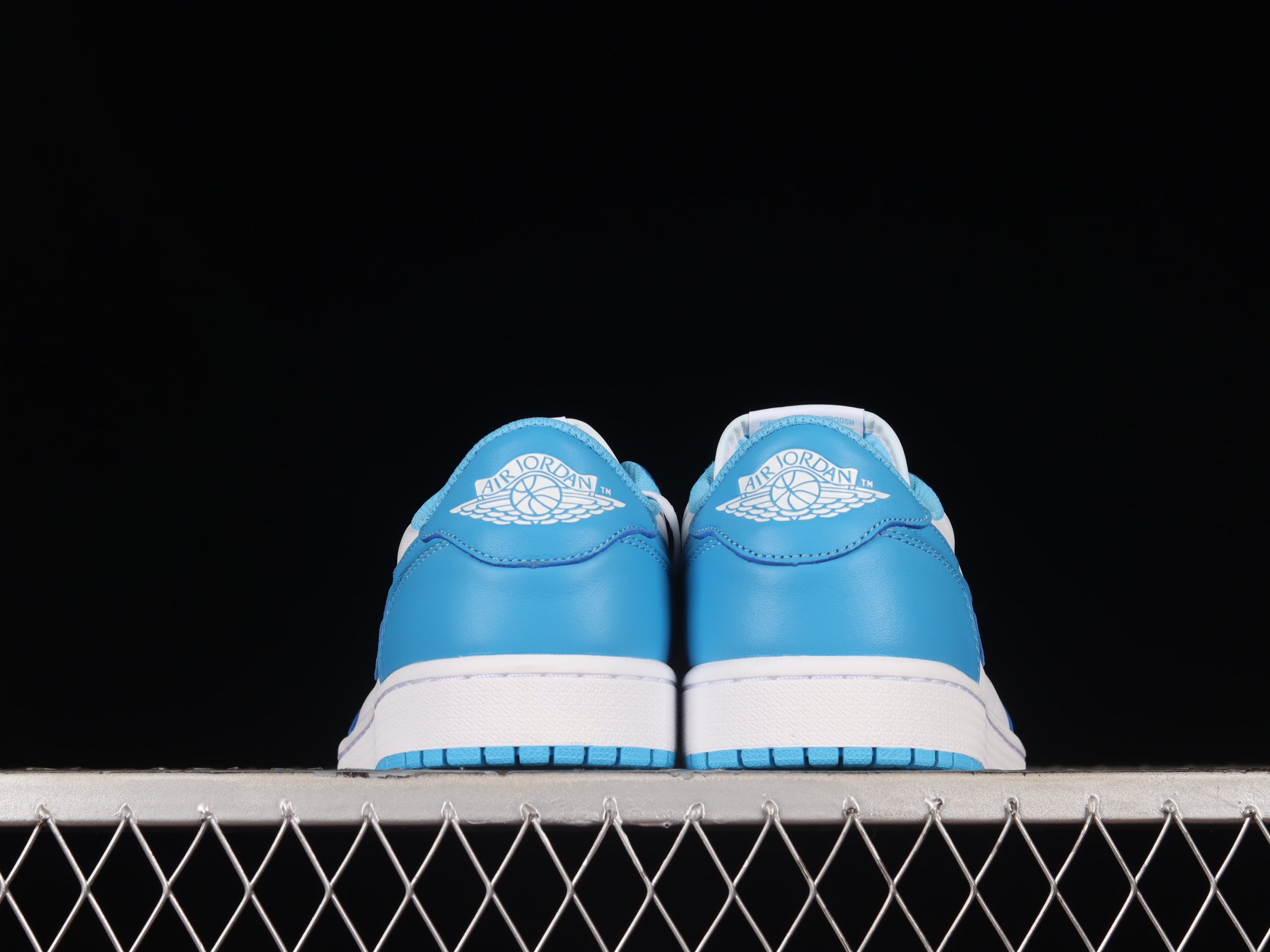 AJ1 low top