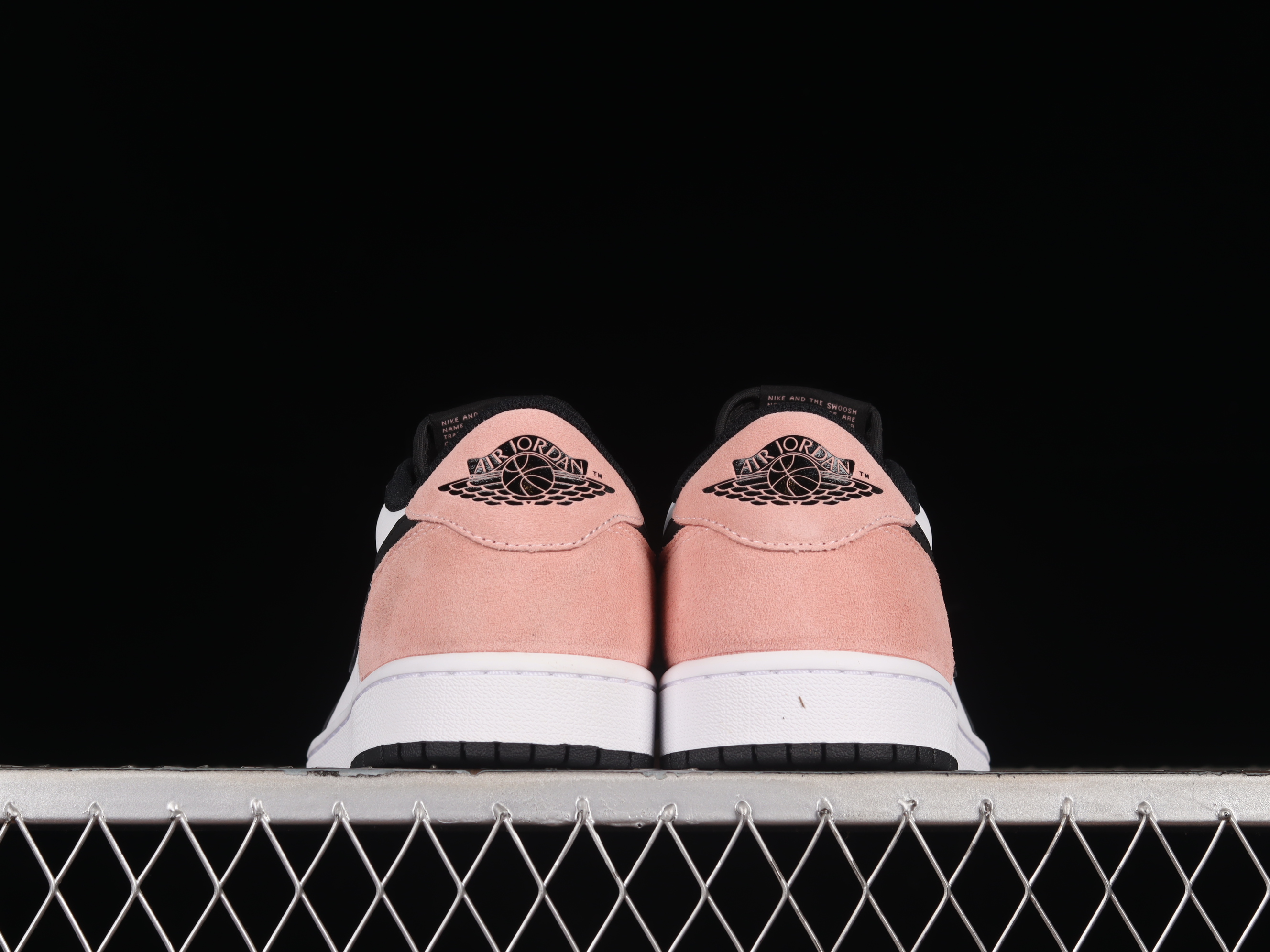 AJ1 low top