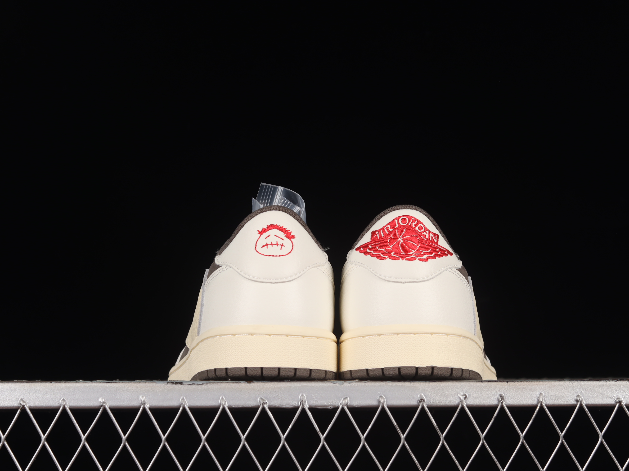 AJ1 low top