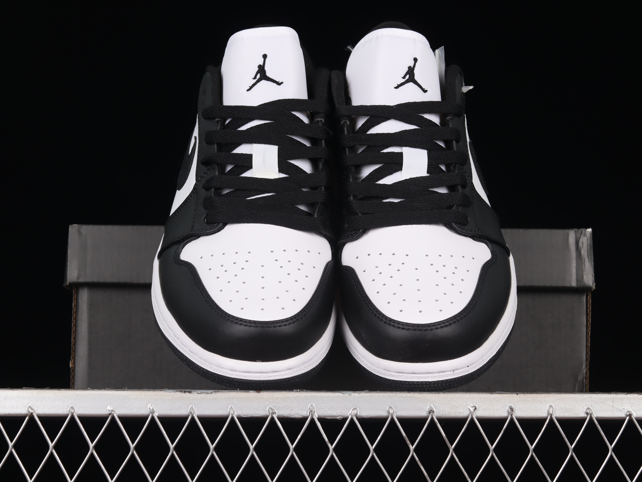 AJ1 low top
