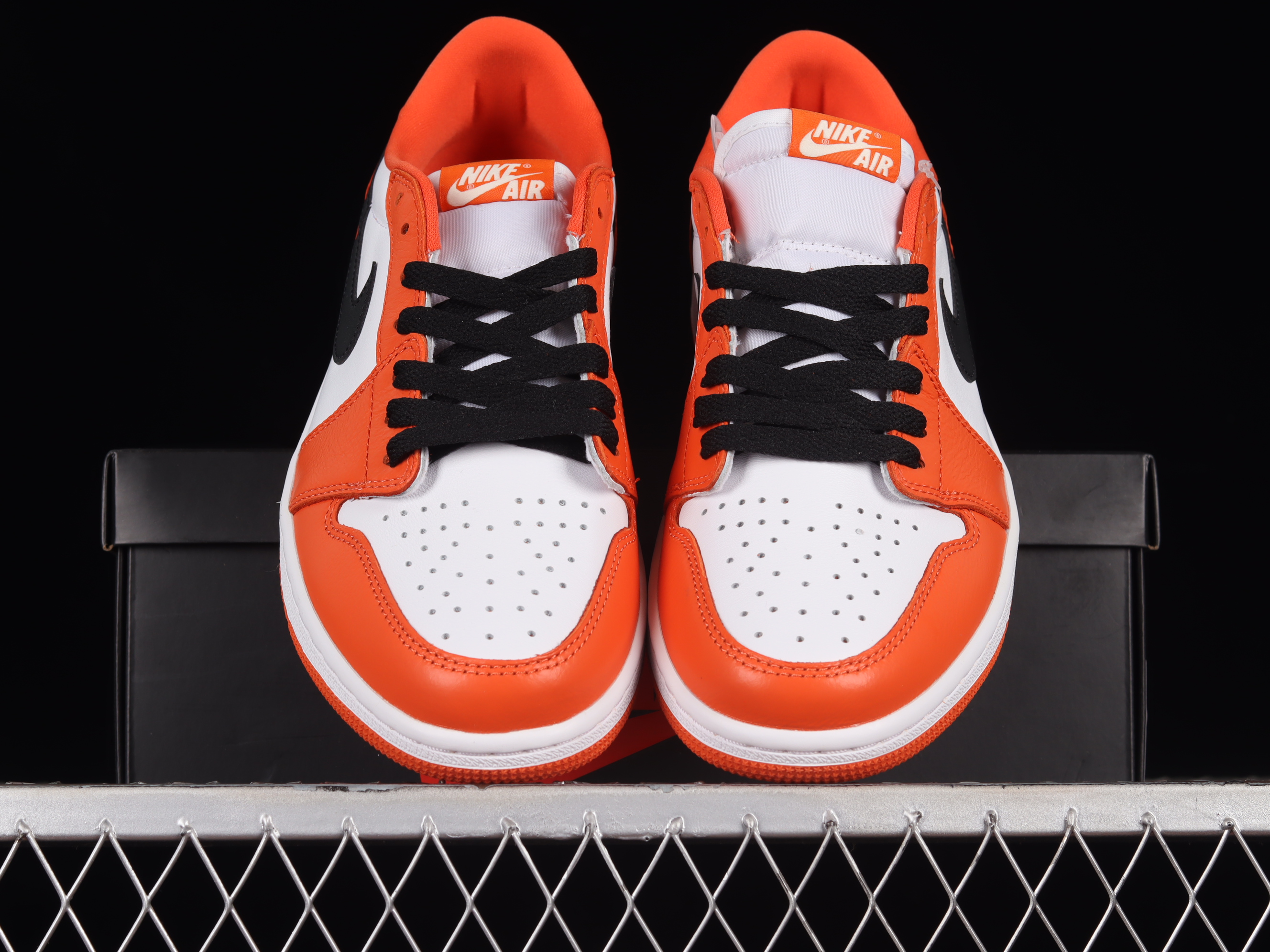 AJ1 low top